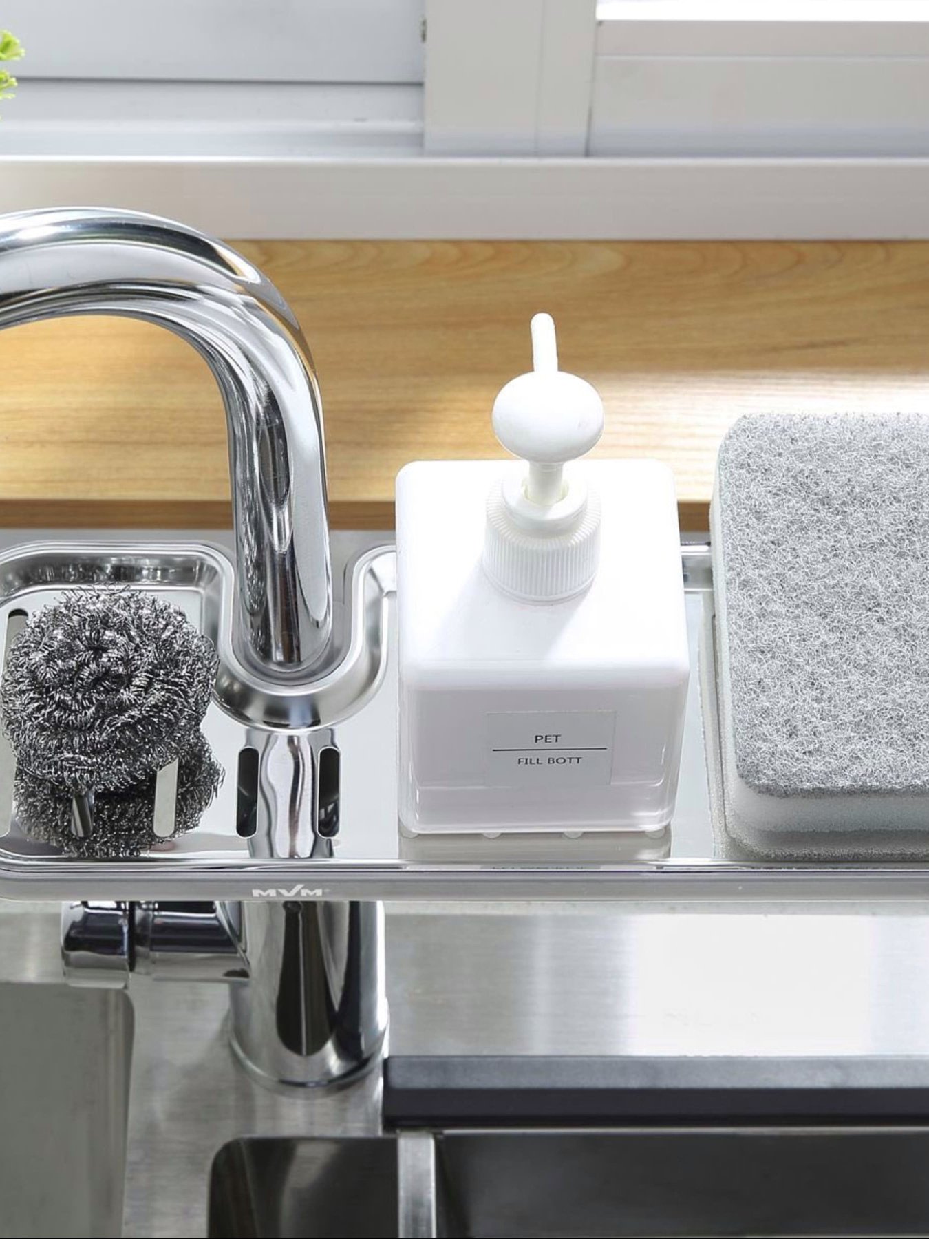 Полка на душевую штангу и смеситель с фиксатором серая MBM MY HOME модель BP-23 GRAY Фото