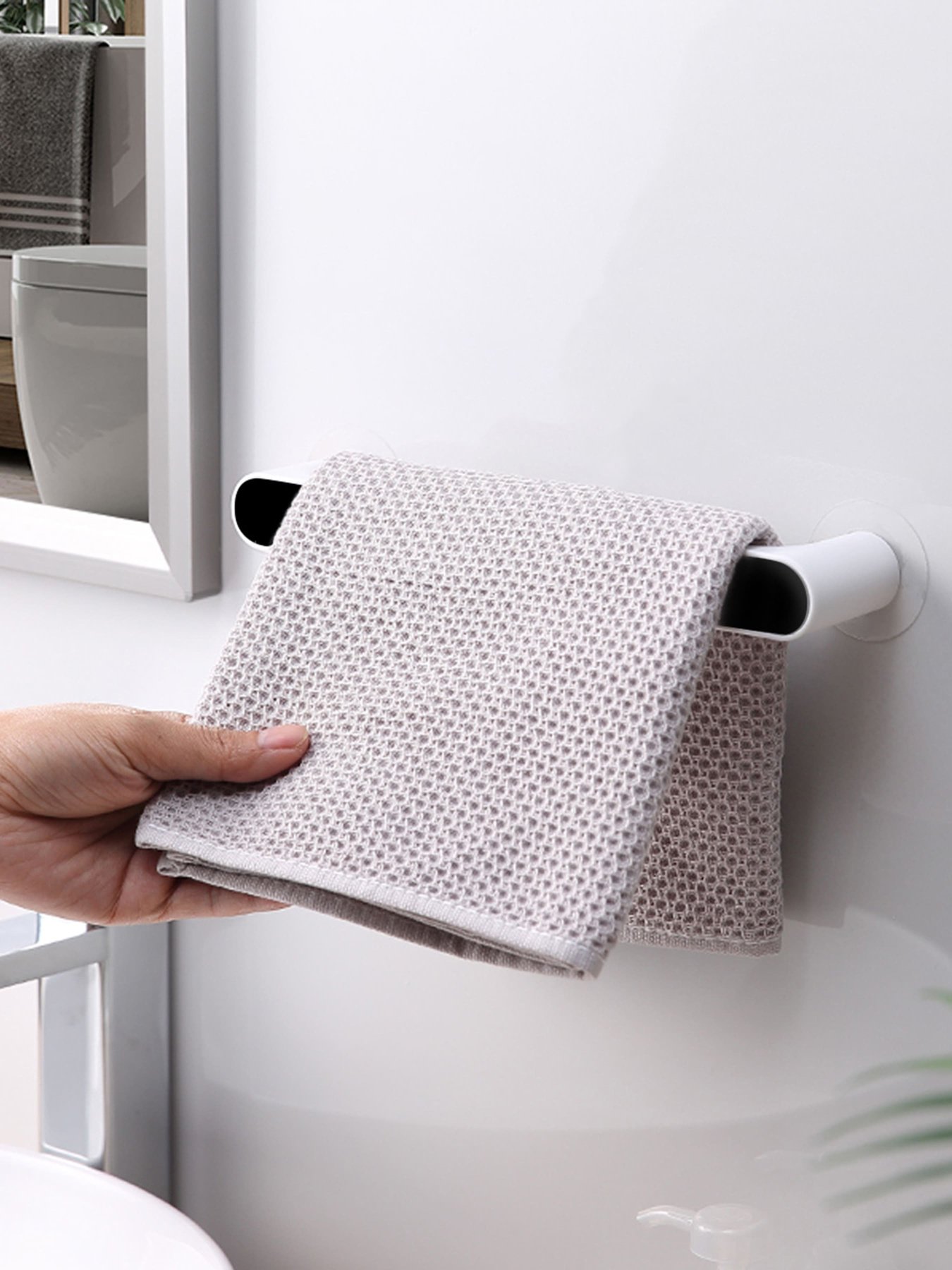 Держатель универсальный клеящийся белый с черным MBM MY HOME модель BP-29 WHITE/BLACK Фото