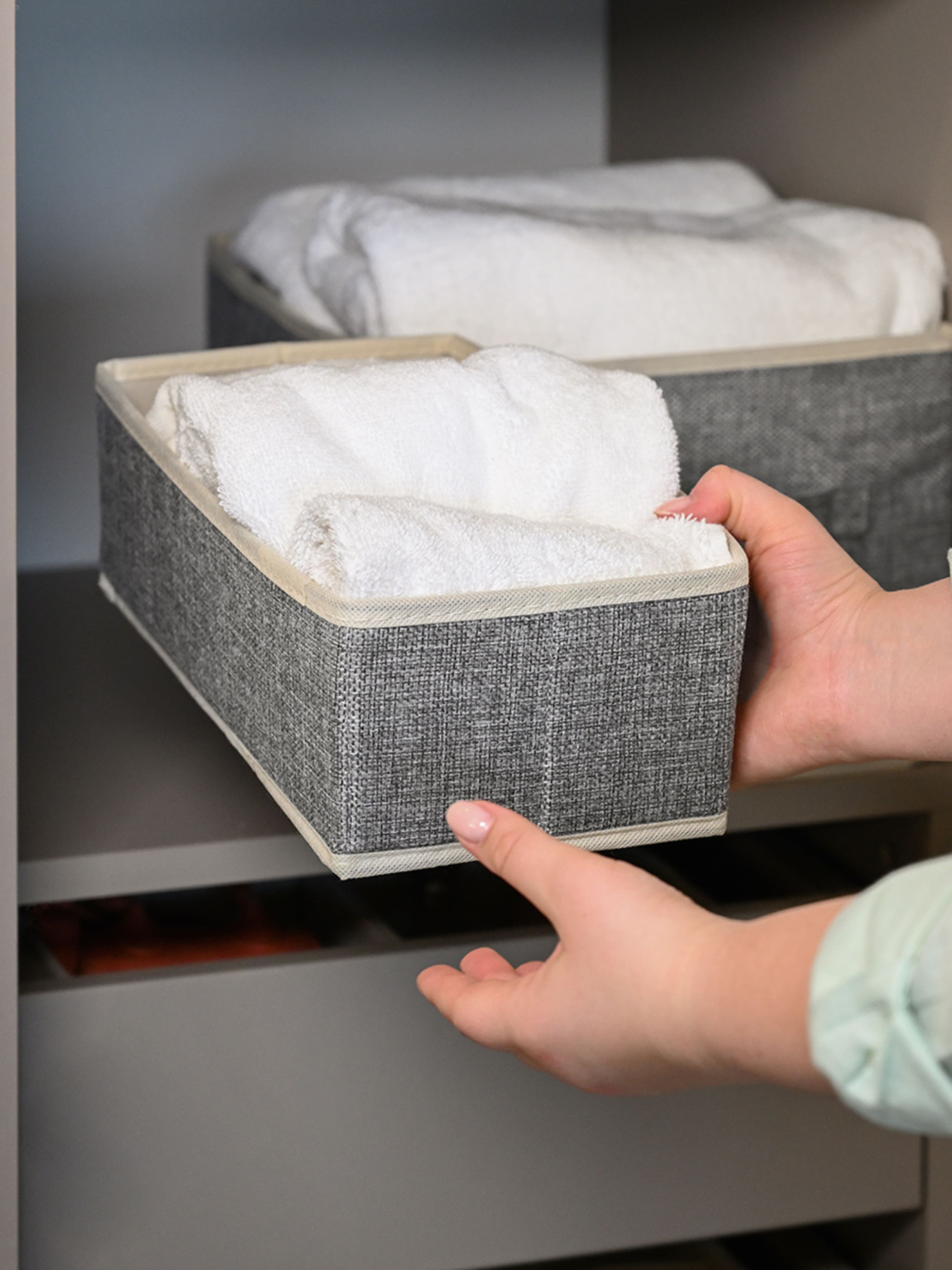 Ящик для хранения прямоугольный серый MBM MY HOME модель TH-28 LIGHT GRAY Фото