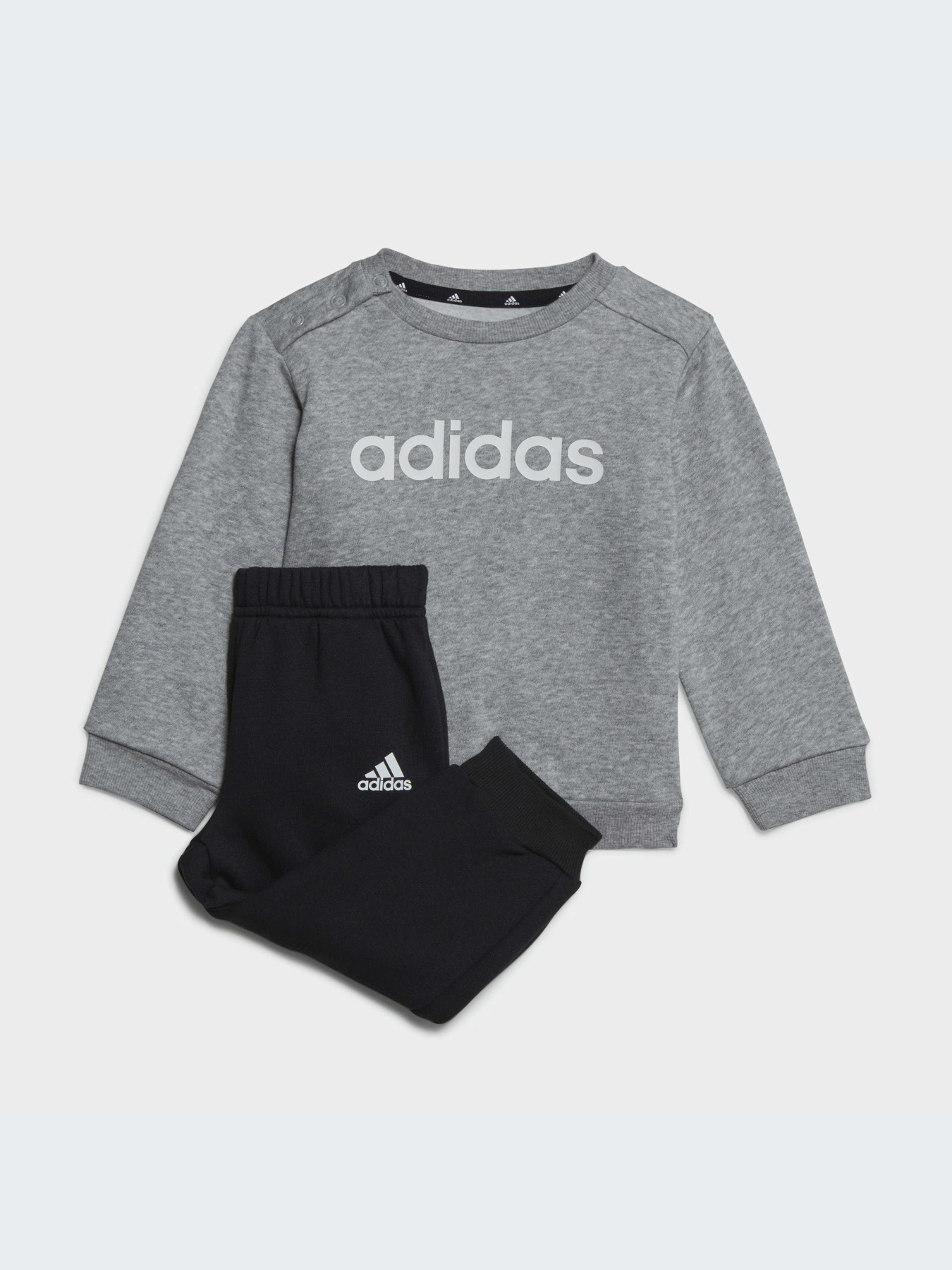 Спортивний костюм Adidas модель HR5882 Спортивний костюм Adidas модель HR5882 Фото