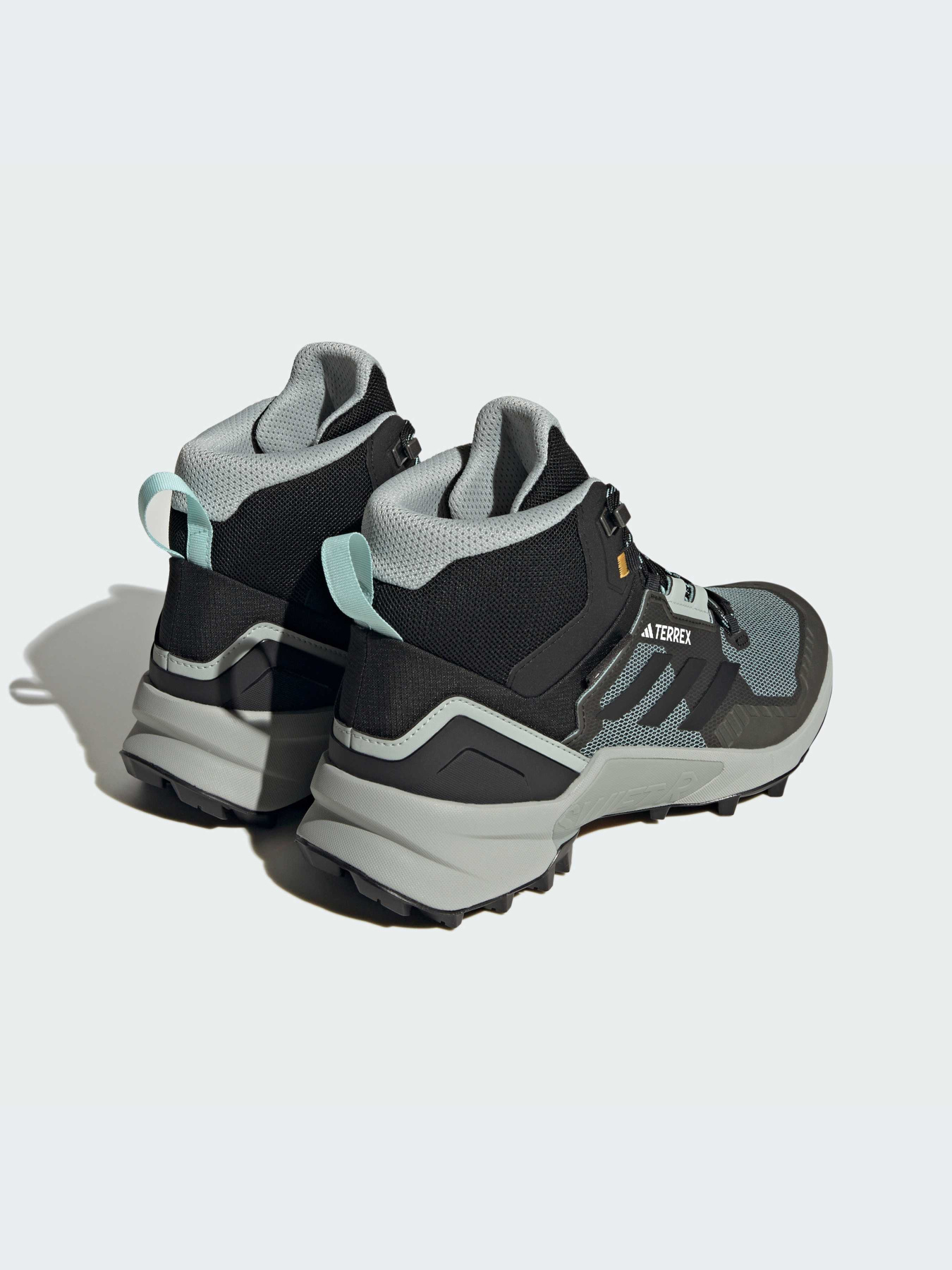 Кроссовки для туризма|Outdoor Adidas модель IF2401 Фото