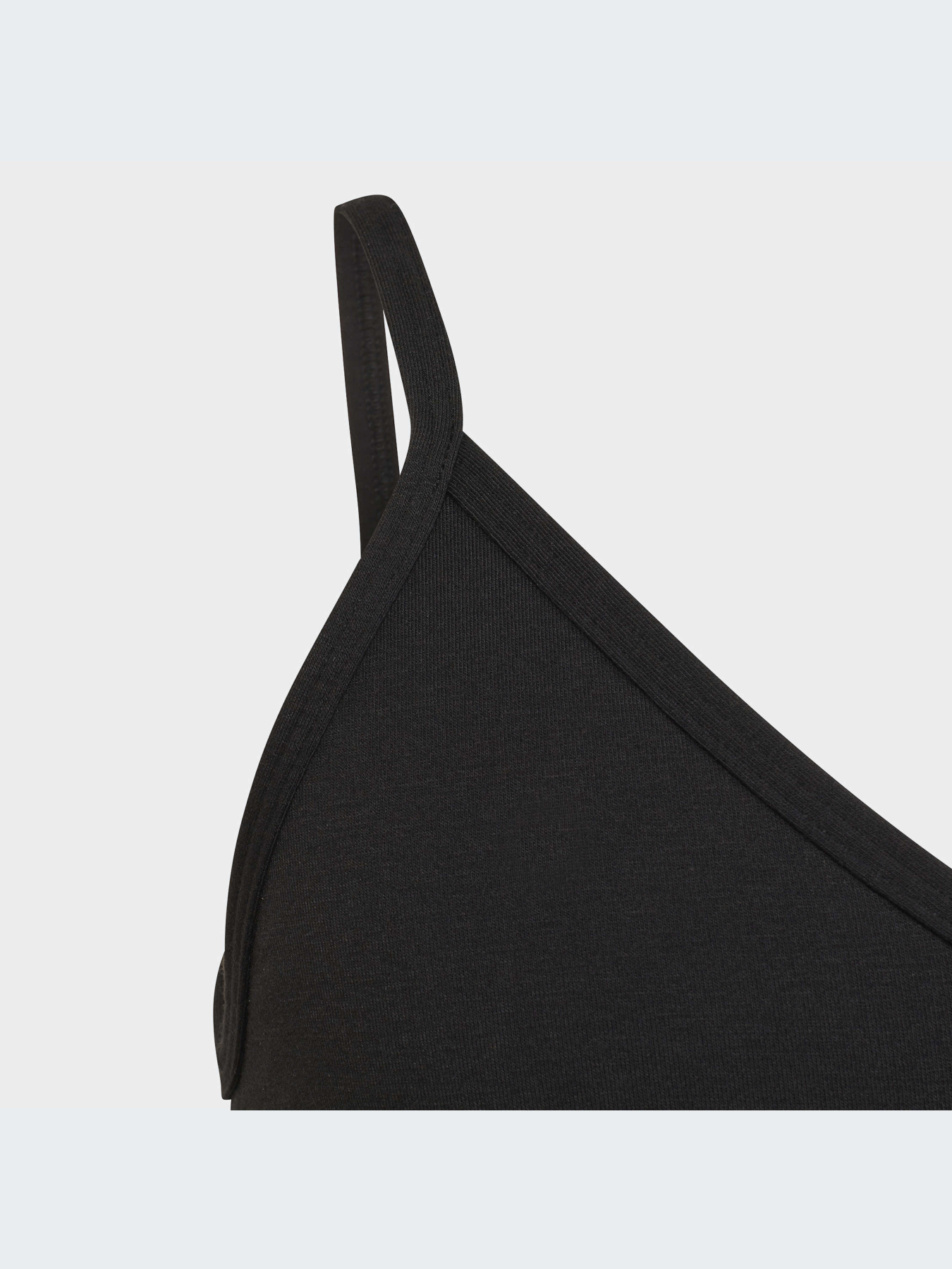 Топ спортивний Adidas модель HN1052 Топ спортивний Adidas модель HN1052 Фото