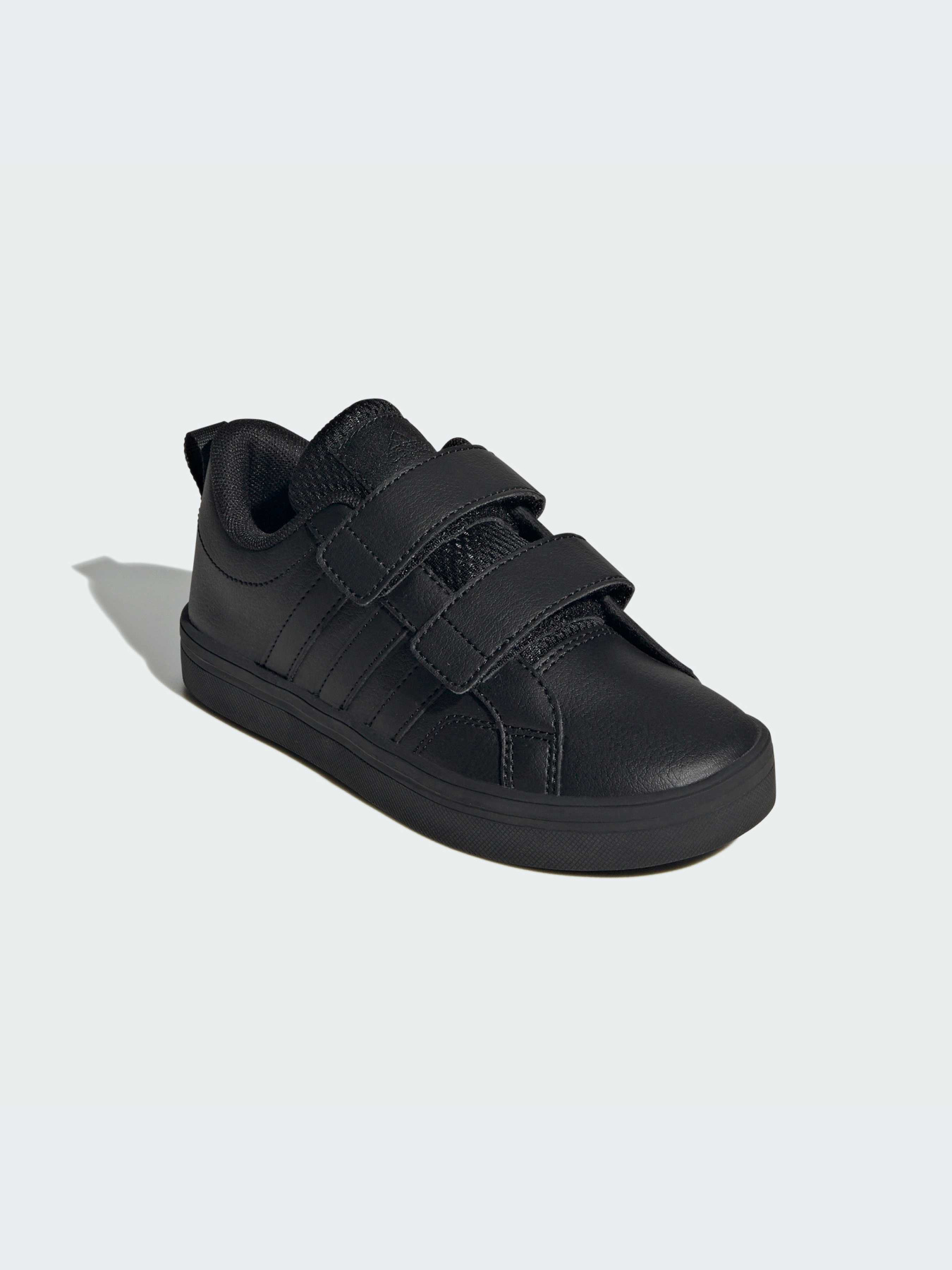 Кроссовки повседневные Adidas модель IE3473 Фото