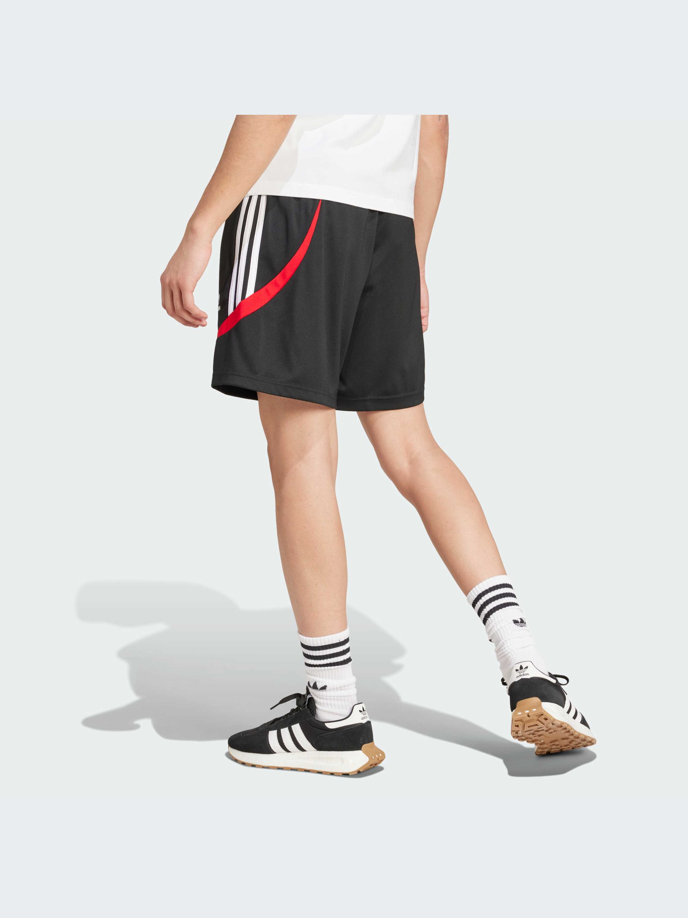 Шорти Adidas модель IX9642 Фото