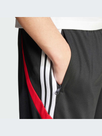 Шорти Adidas модель IX9642 Фото