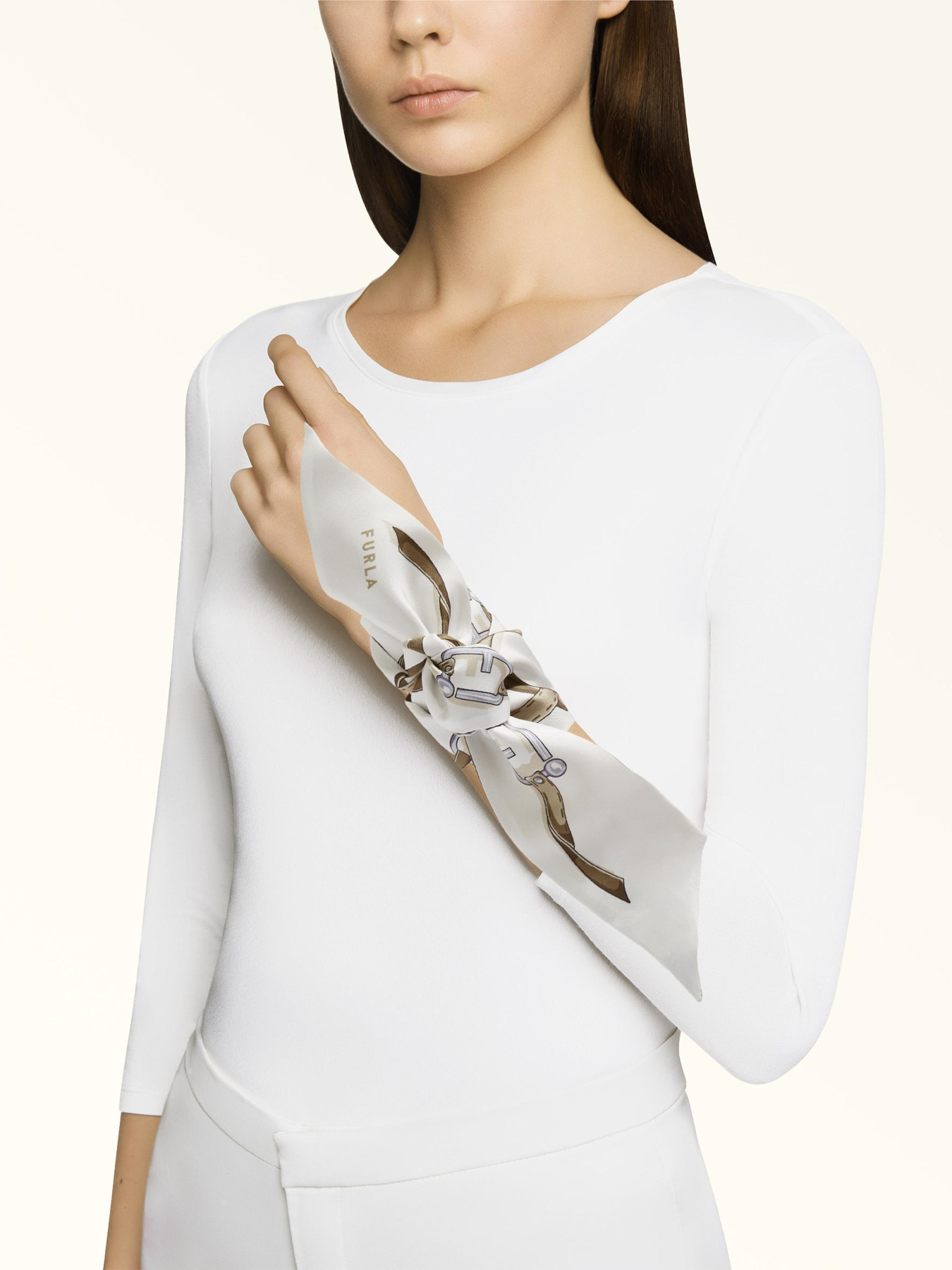 Платок Furla модель WT00022BX31141833S4401 Фото