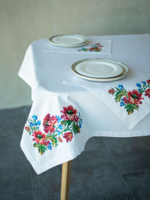 Вишита скатертина "За народними мотивами" Едельвіка модель 282-21-00 Фото