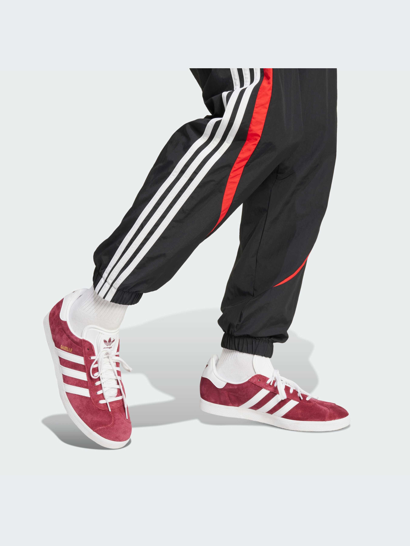 Штани спортивні Adidas модель IX9646 Фото