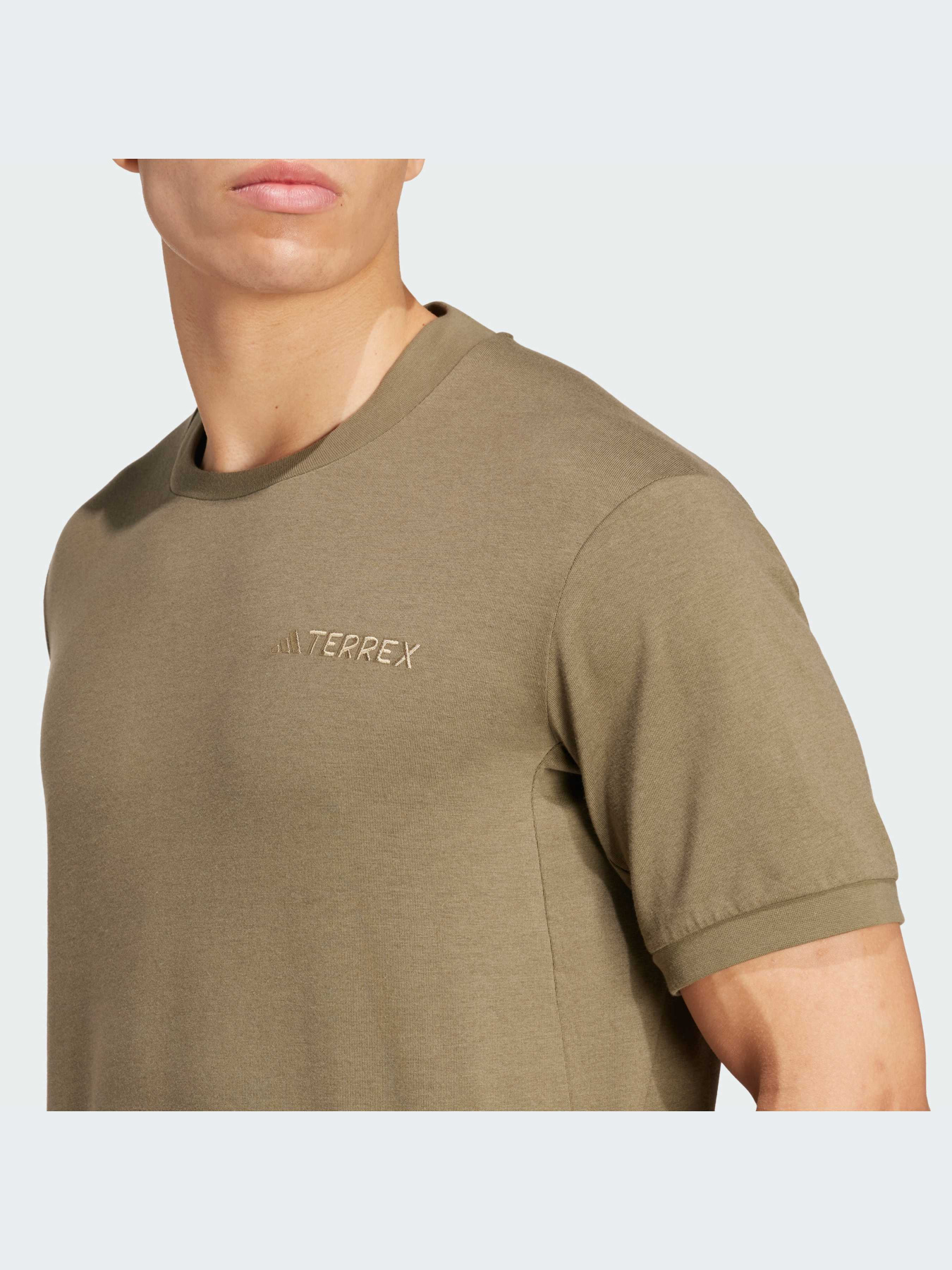 Спортивная футболка Adidas модель IM8244 Фото