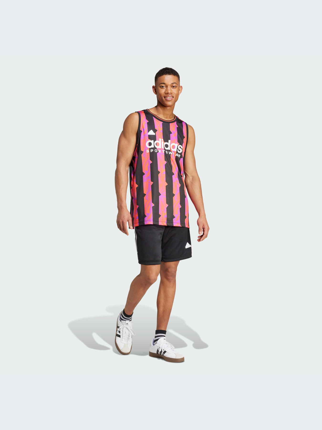 Шорты спортивные Adidas Tiro модель IX1342 Фото