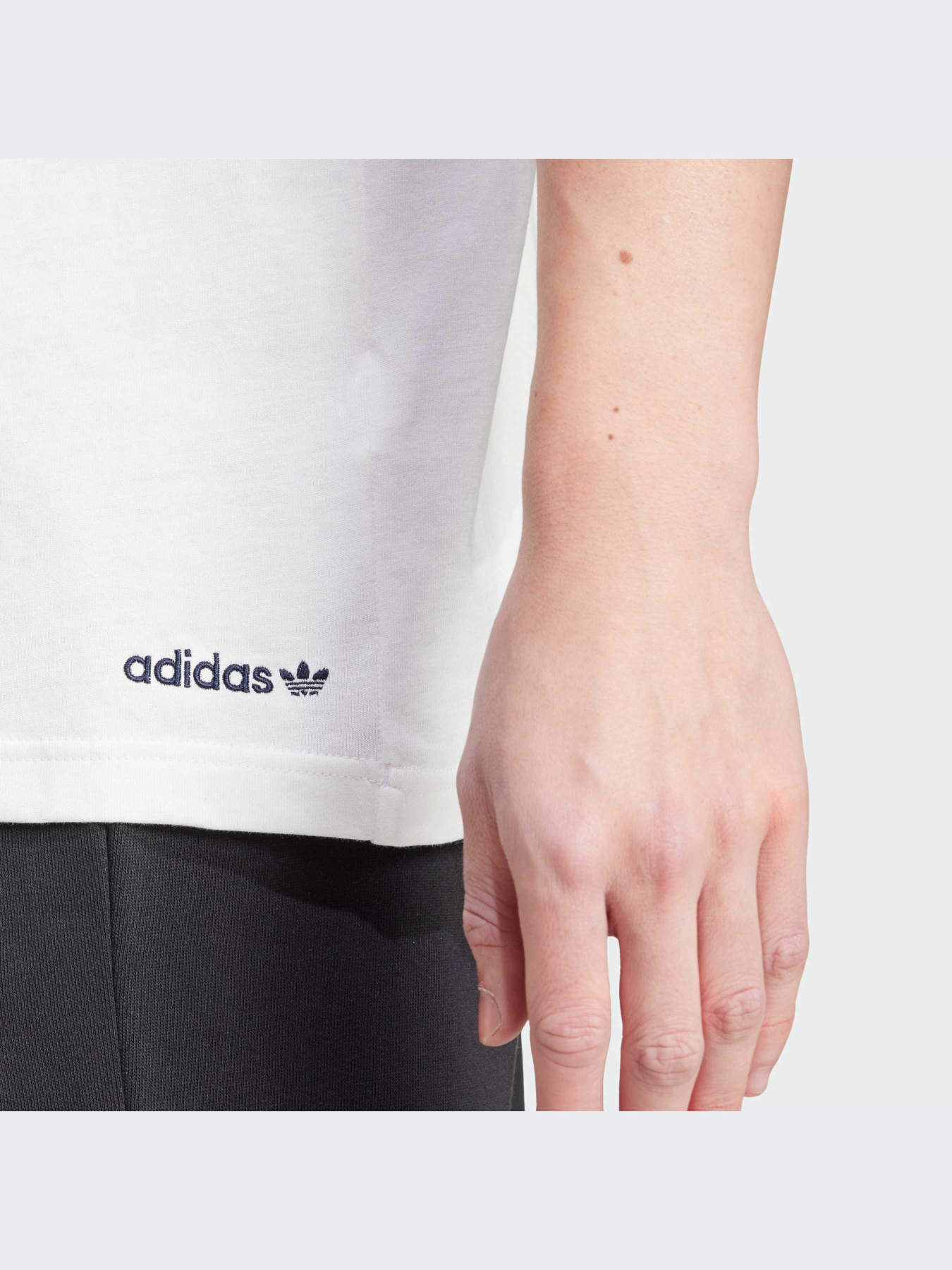 Футболка Adidas модель IW3237 Фото