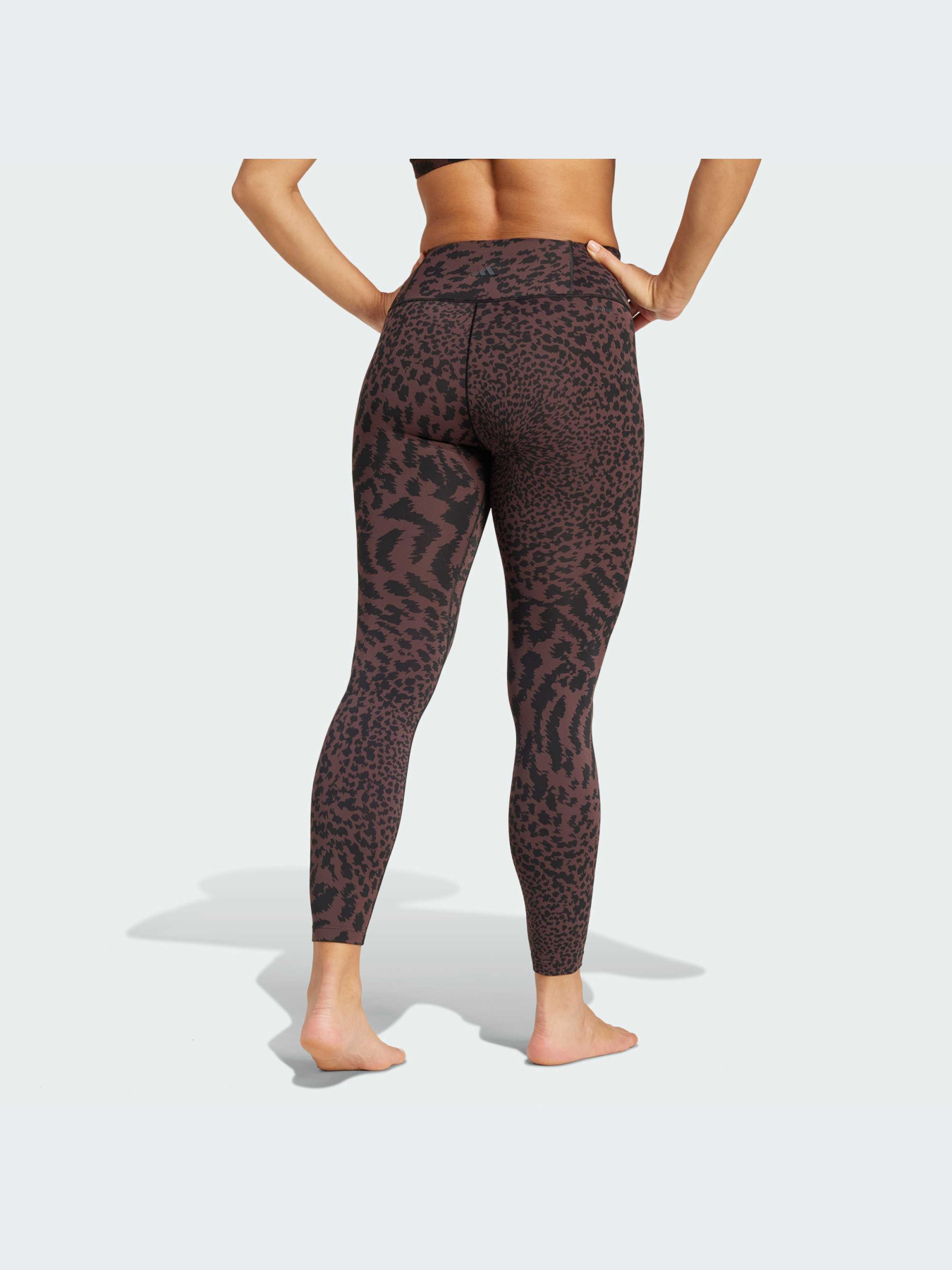 Спортивные леггинсы Adidas модель IS6708 Спортивные леггинсы Adidas модель IS6708 Фото