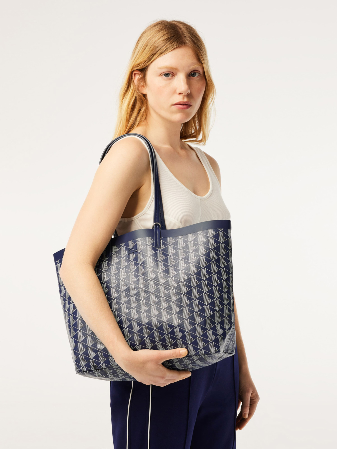 Шоппер Lacoste Monogram модель NF4344ZEP43 Фото