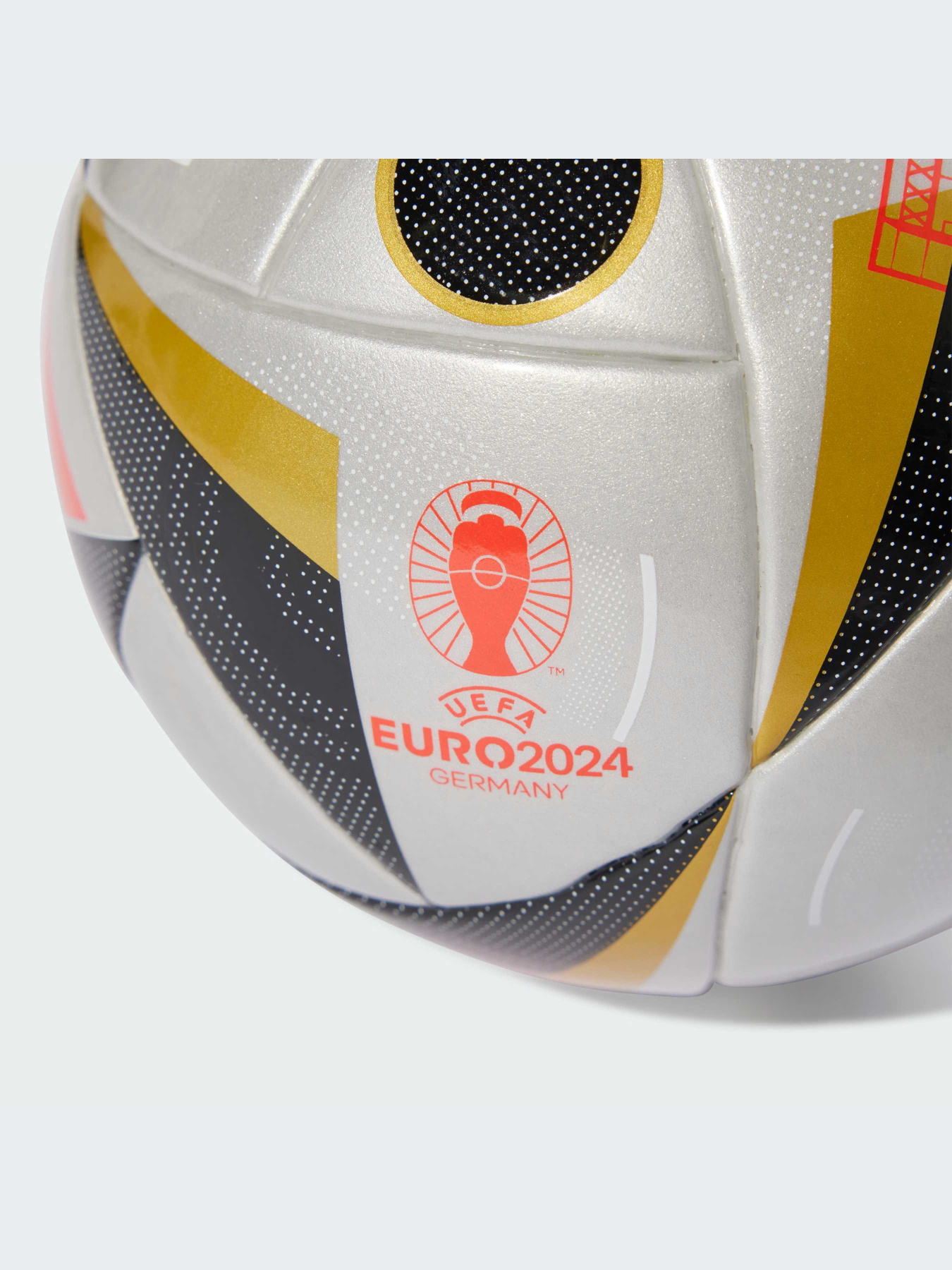 М'ячі Adidas модель IX4048 М'ячі Adidas модель IX4048 Фото