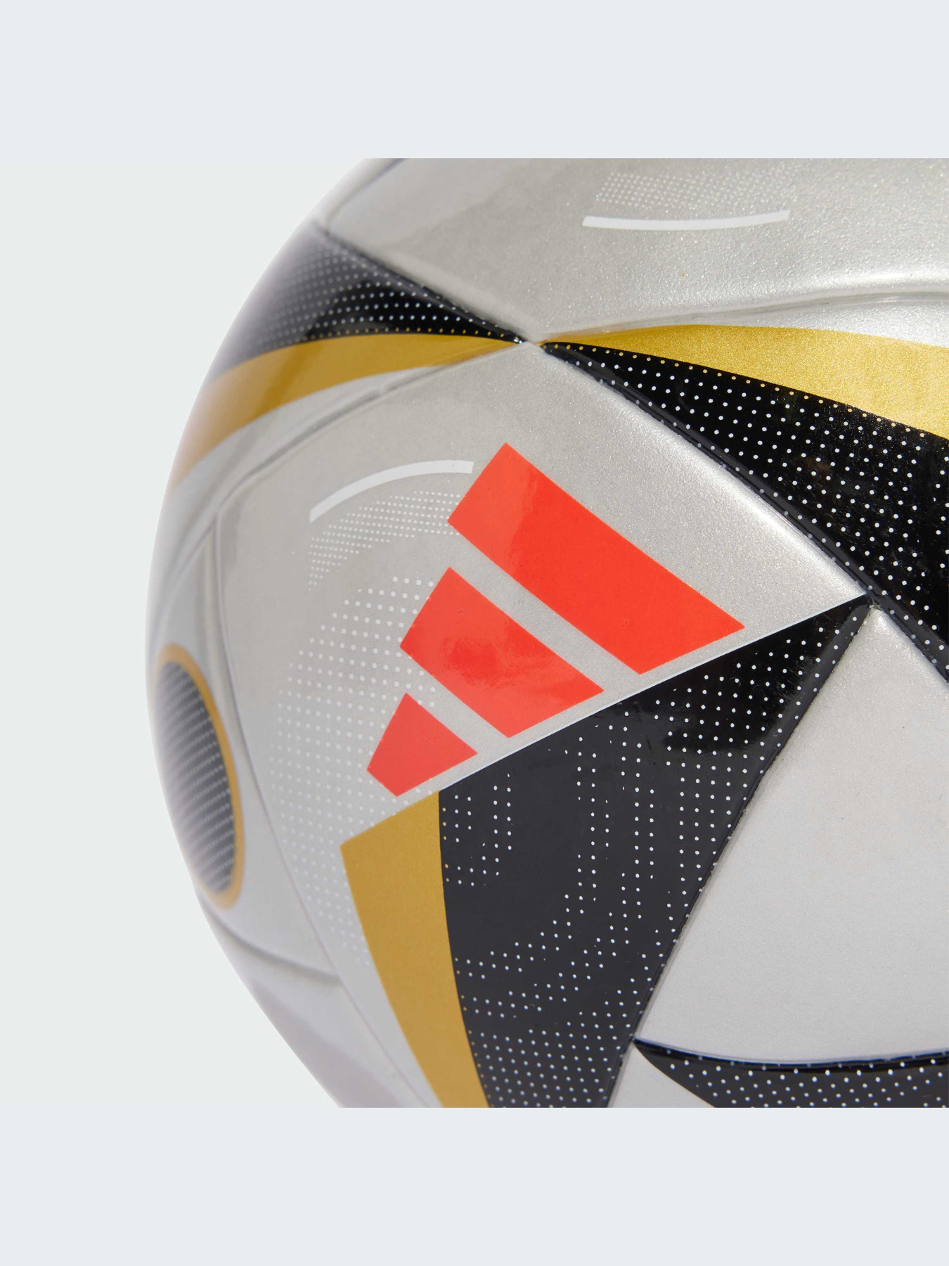 М'ячі Adidas модель IX4048 М'ячі Adidas модель IX4048 Фото