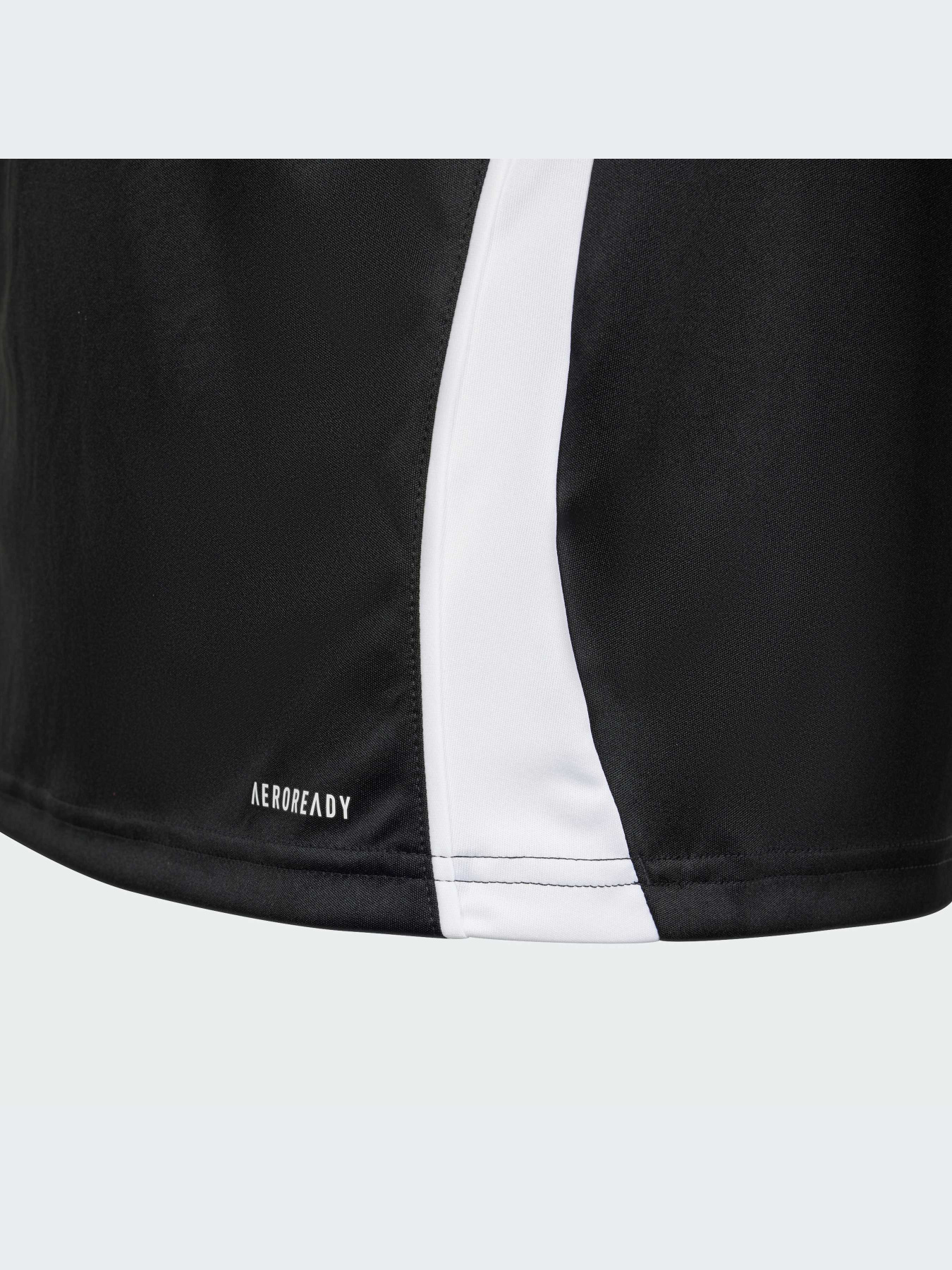 Футболка спортивна Adidas Tiro модель IJ7674 Фото