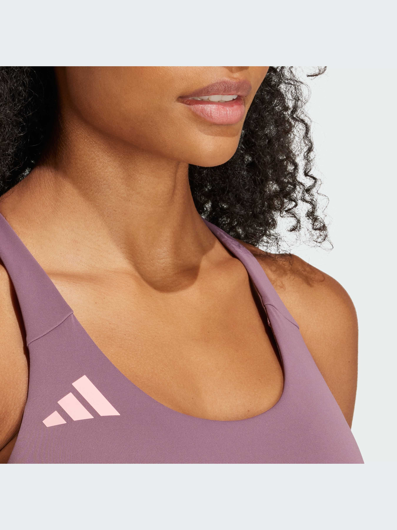 Топ спортивный Adidas модель JD8490 Фото