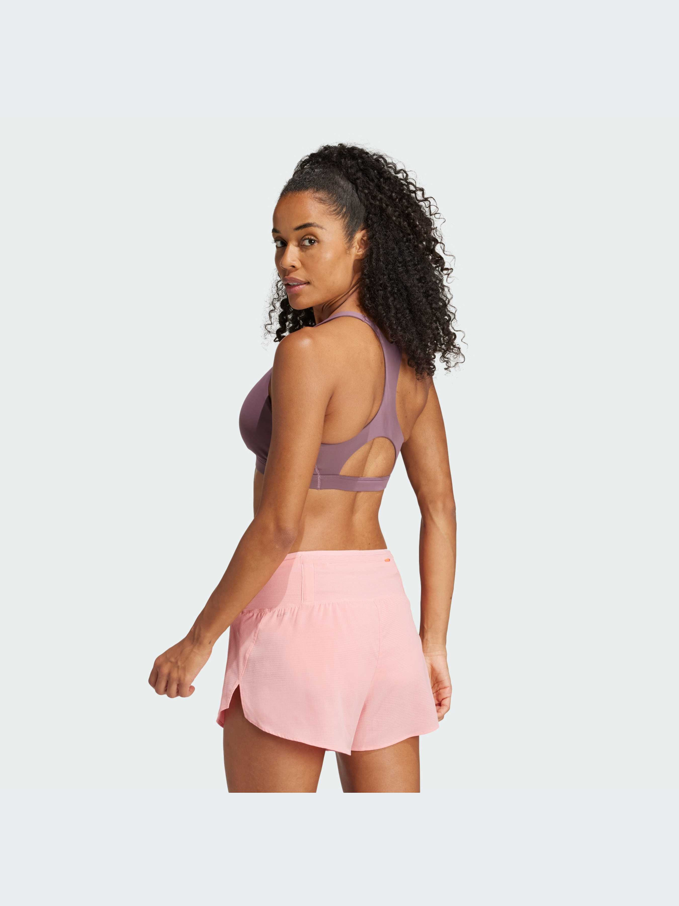 Топ спортивный Adidas модель JD8490 Фото