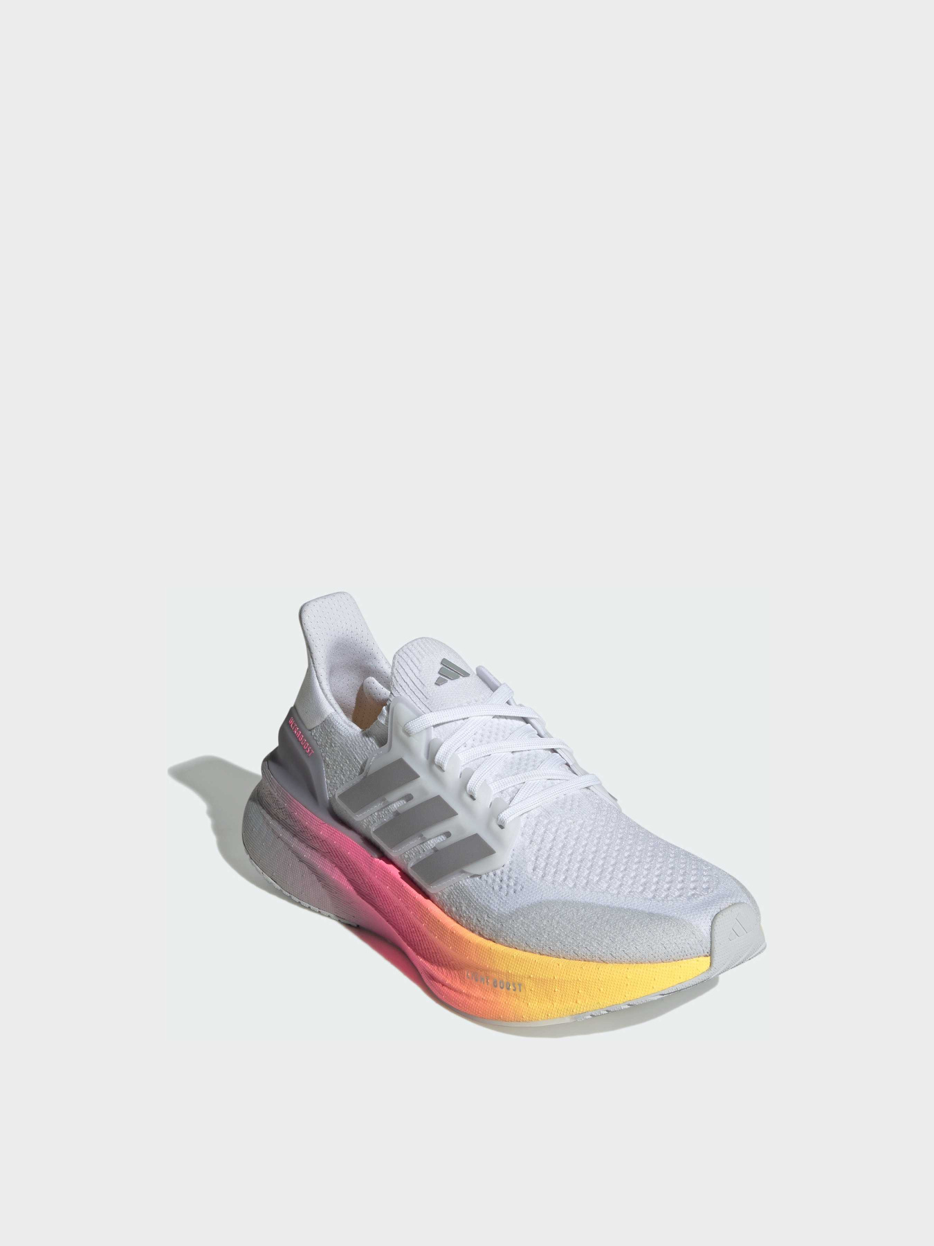 Кроссовки для бега Adidas Ultraboost модель ID8840 Кроссовки для бега Adidas Ultraboost модель ID8840 Фото