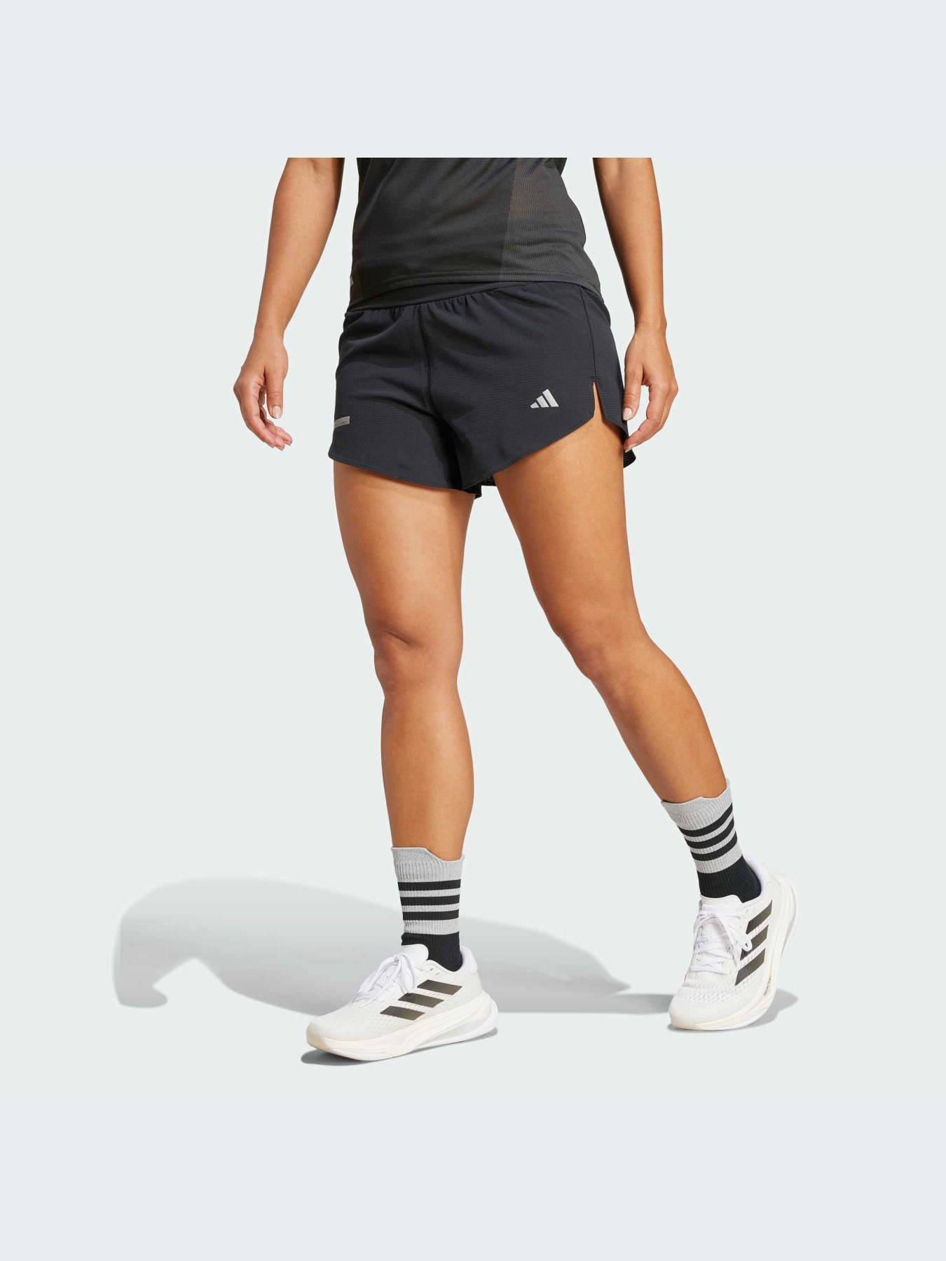 Спортивні шорти Adidas модель IT3449 Фото