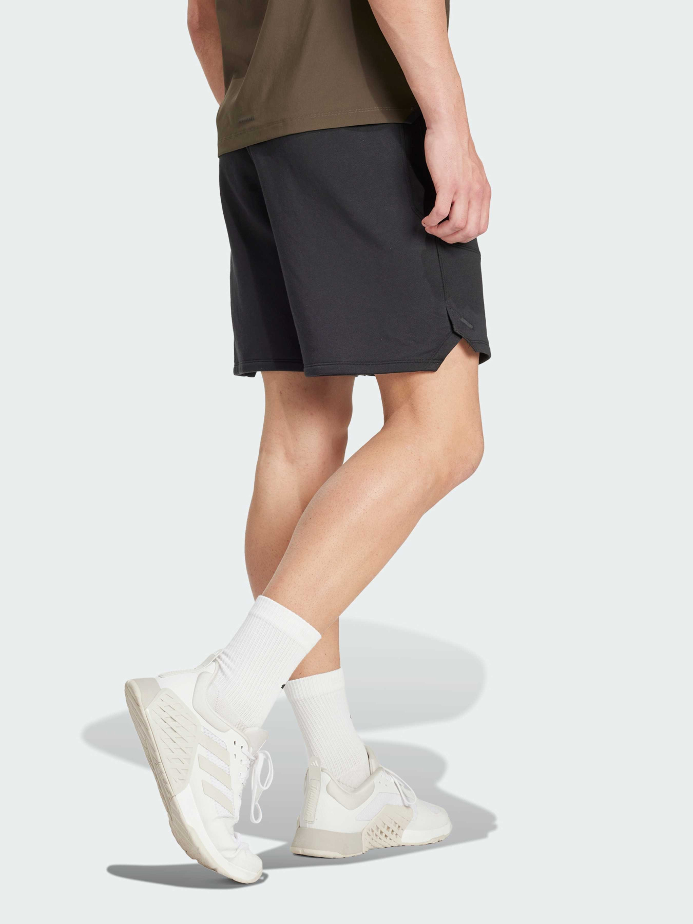 Шорты спортивные Adidas модель IX9113 Фото