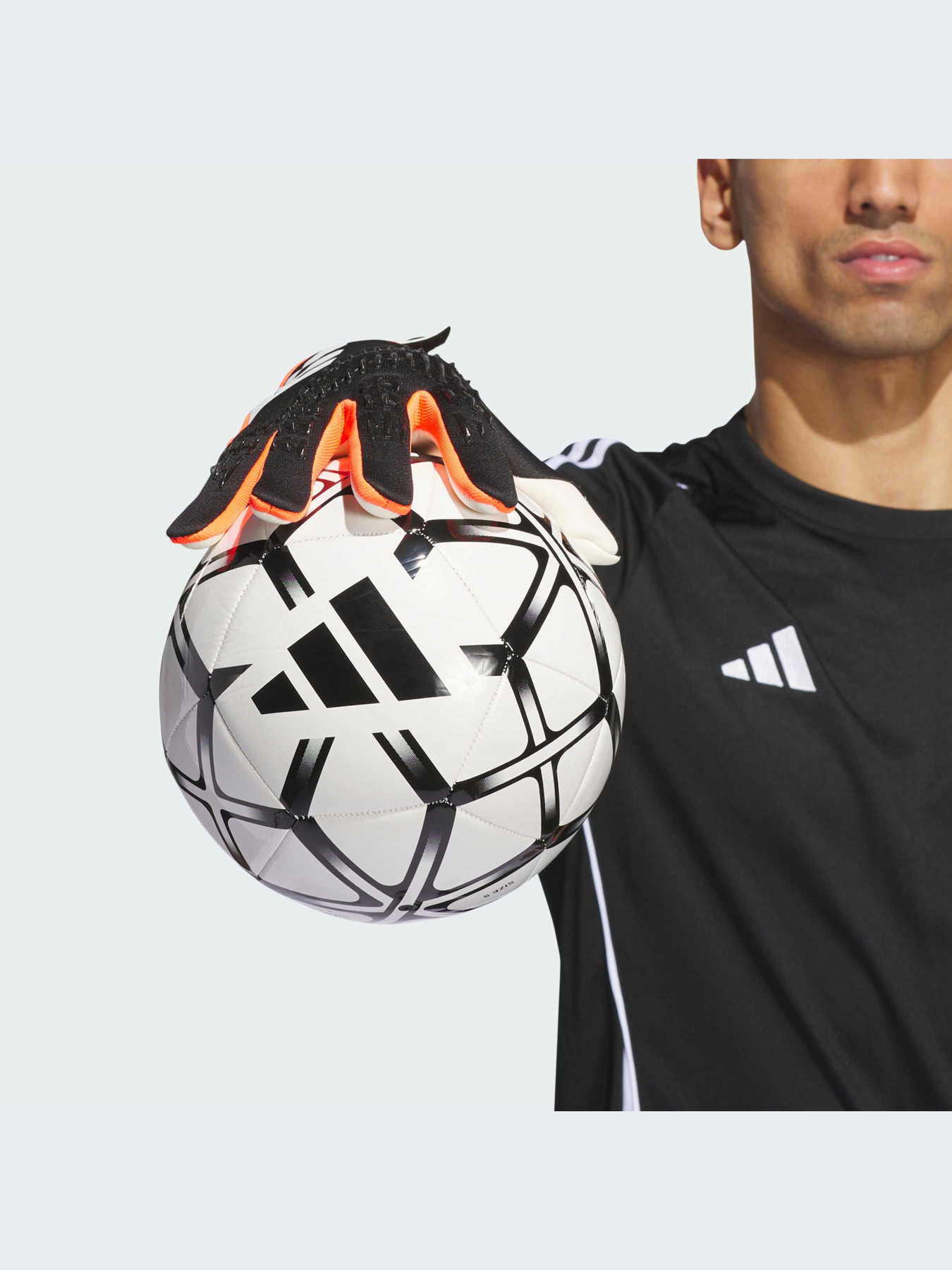 Перчатки для спорта Adidas Predator модель IN1600 Фото