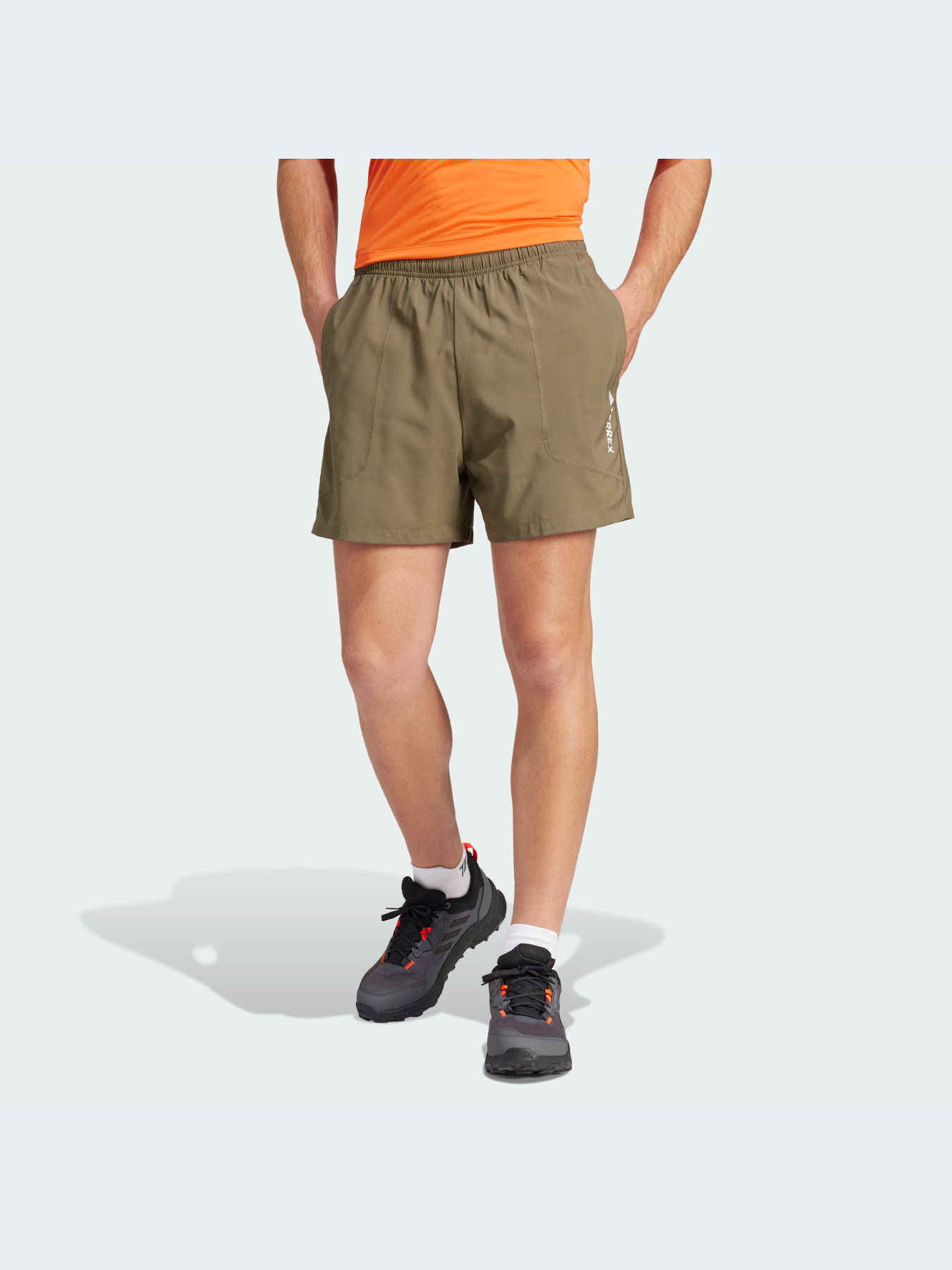 Шорты спортивные Adidas модель IP6865 Шорты спортивные Adidas модель IP6865 Фото