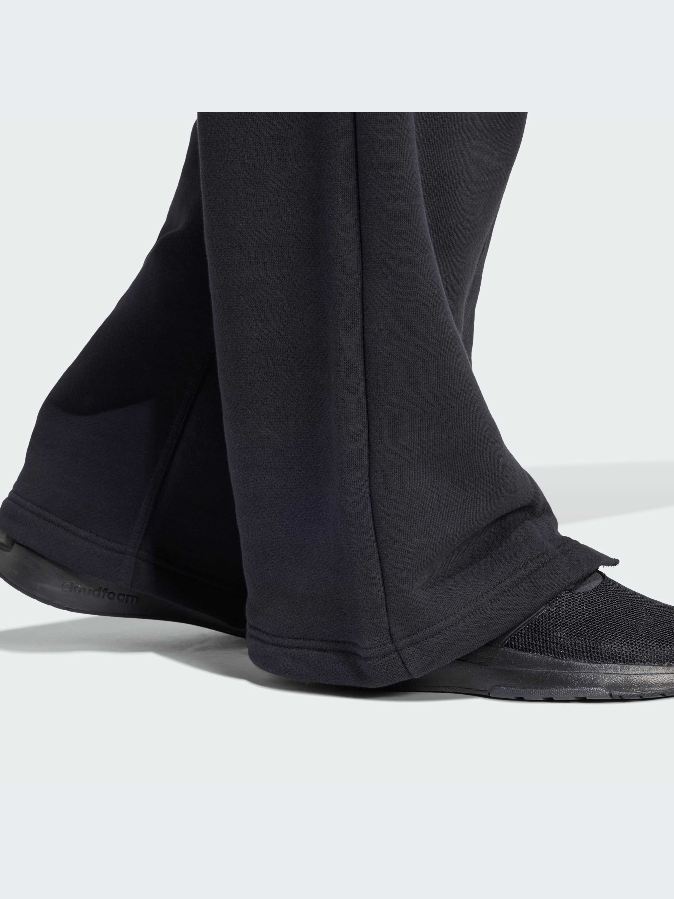 Штани Adidas модель IR8784 Фото