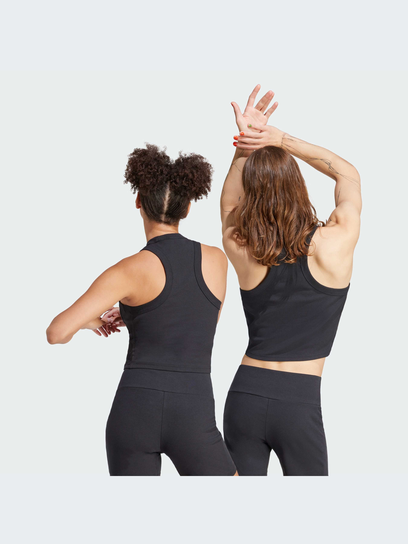 Топ Adidas модель IR8785 Фото