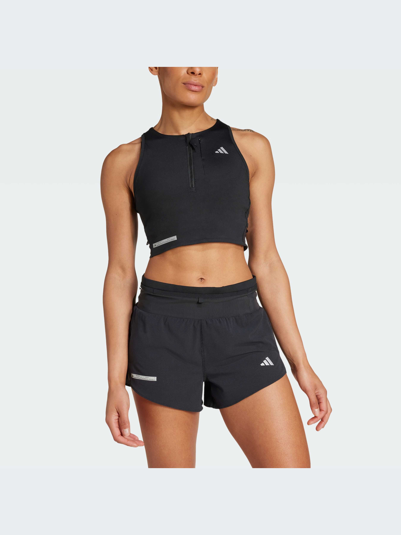 Топ спортивный Adidas модель IT3458 Фото