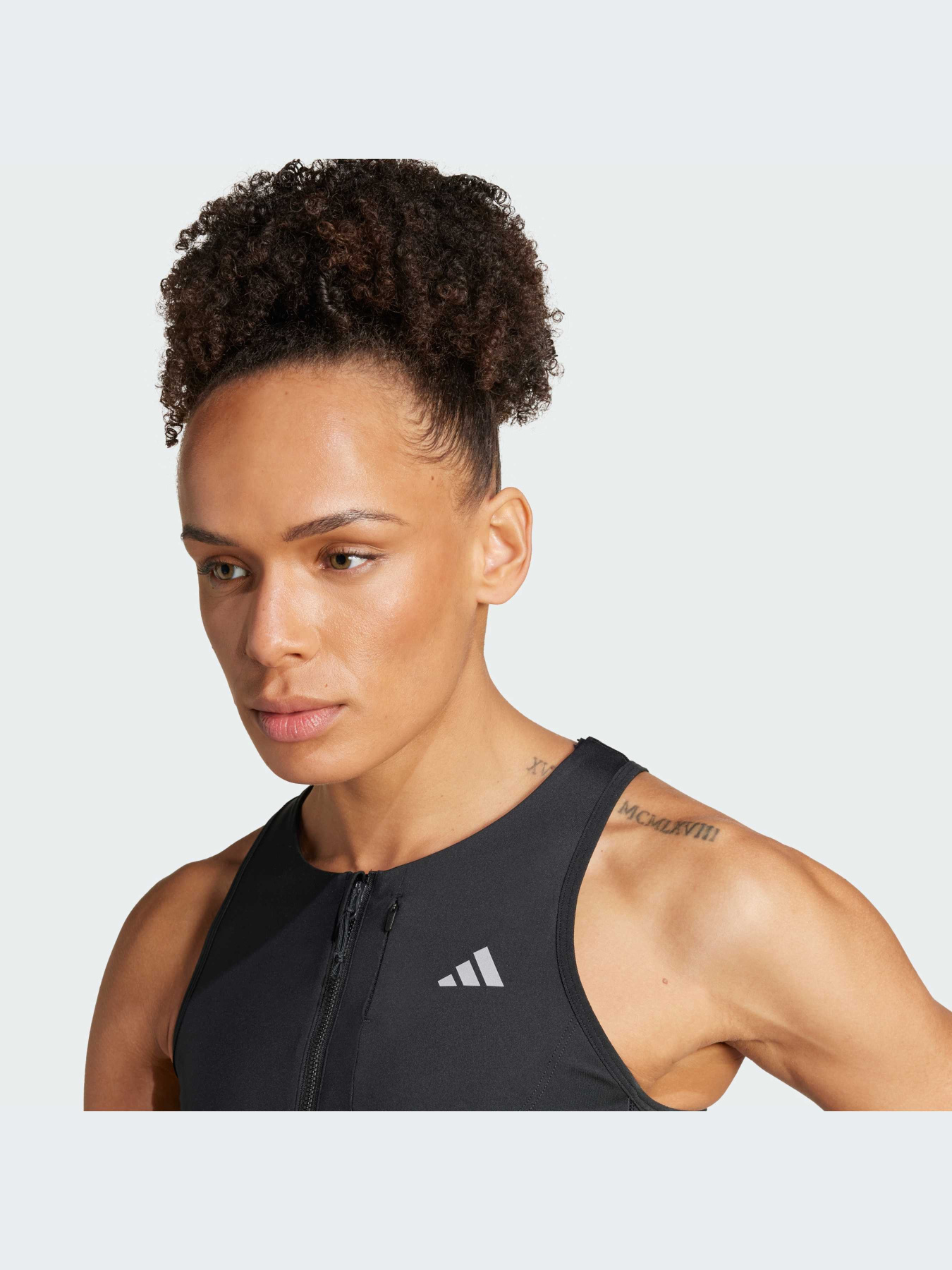 Спортивний топ Adidas модель IT3458 Фото