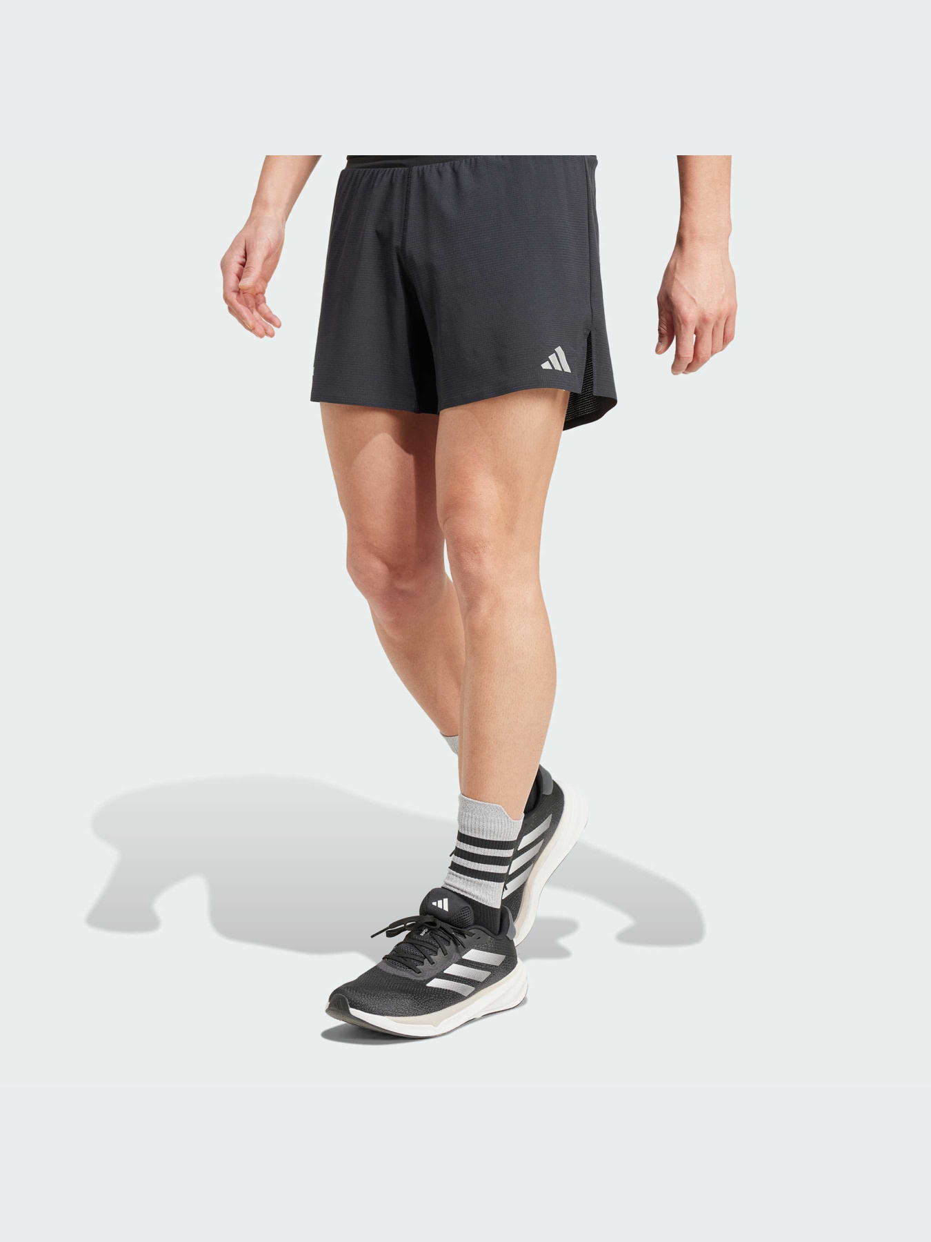 Шорты спортивные Adidas Ultraboost модель IT3508 Фото