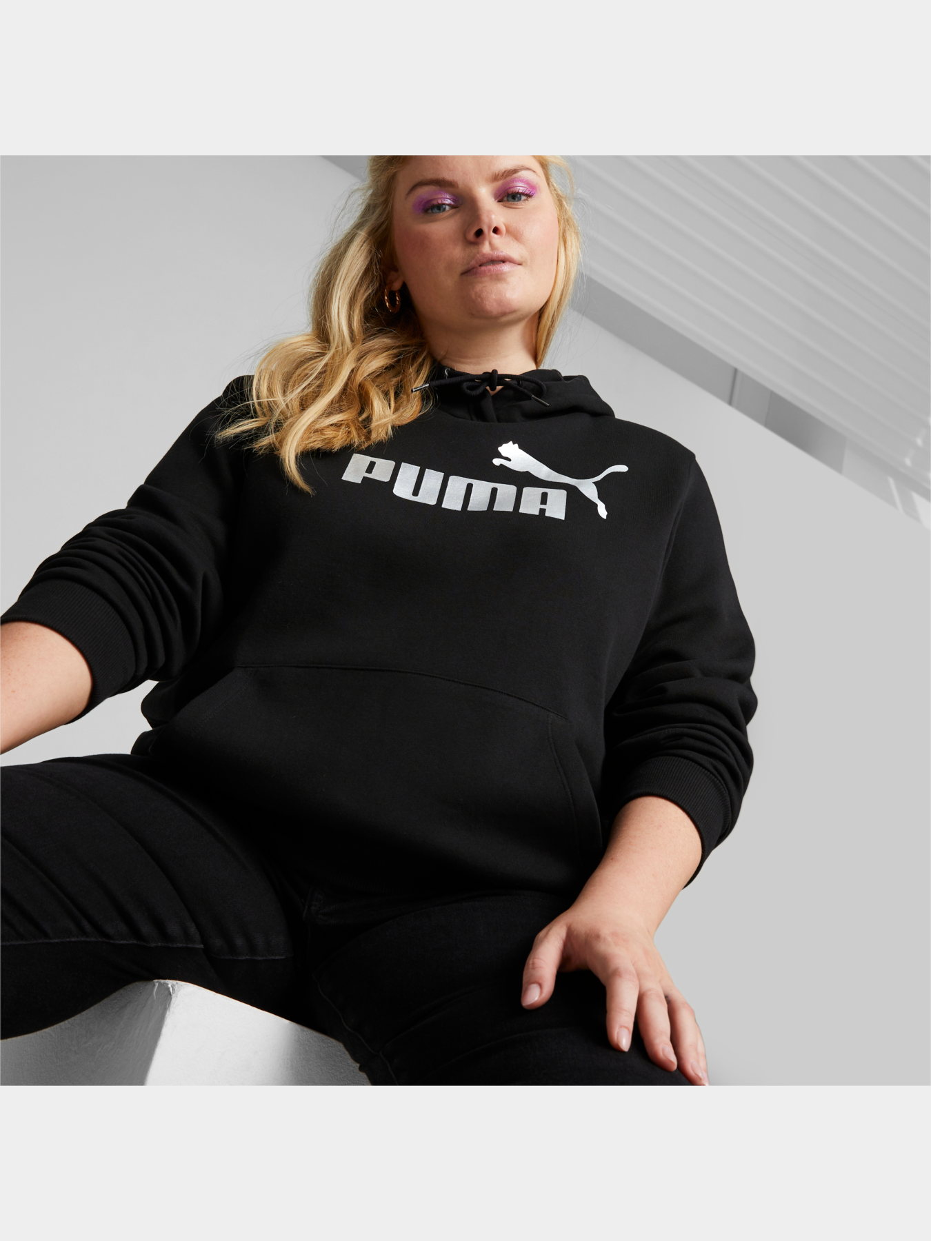 Худи PUMA Ess+ Metallic Logo Hoodie модель 849958 Худи PUMA Ess+ Metallic Logo Hoodie модель 849958 Фото