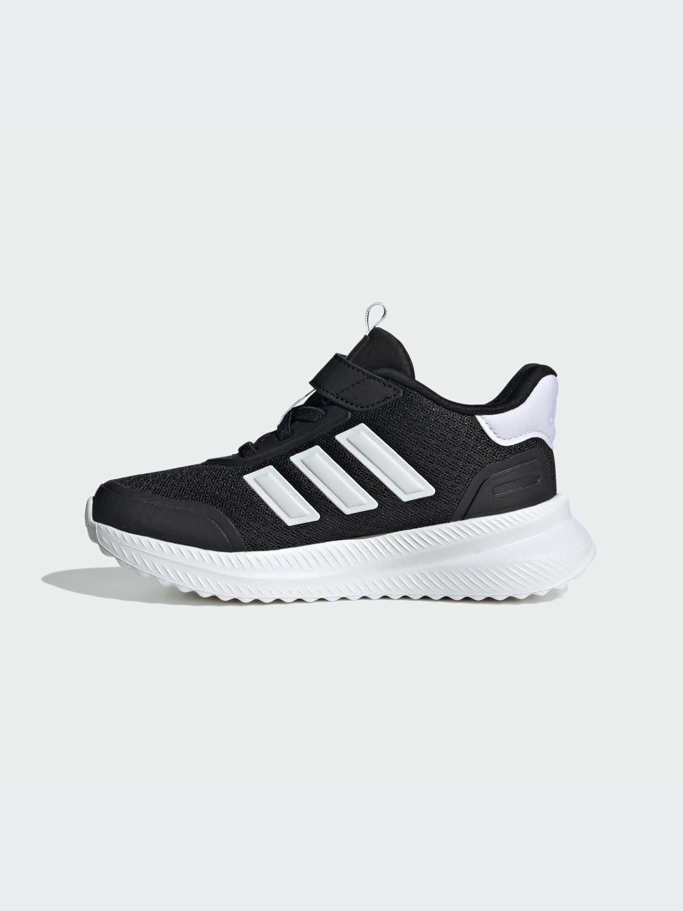 Кросівки Adidas XPLR модель IE8470 Фото