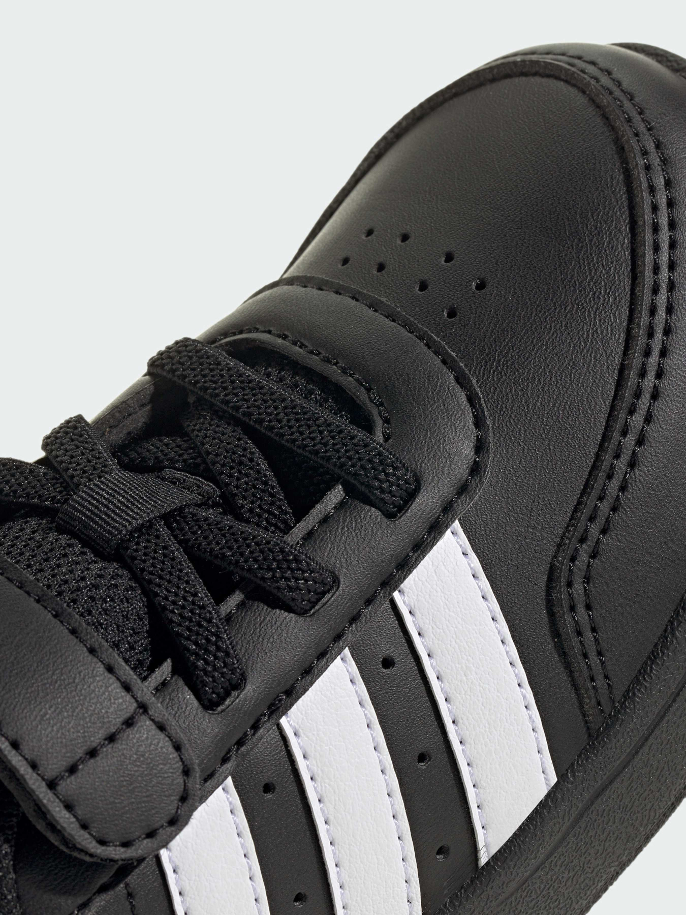 Кросівки Adidas модель IE3793 Фото