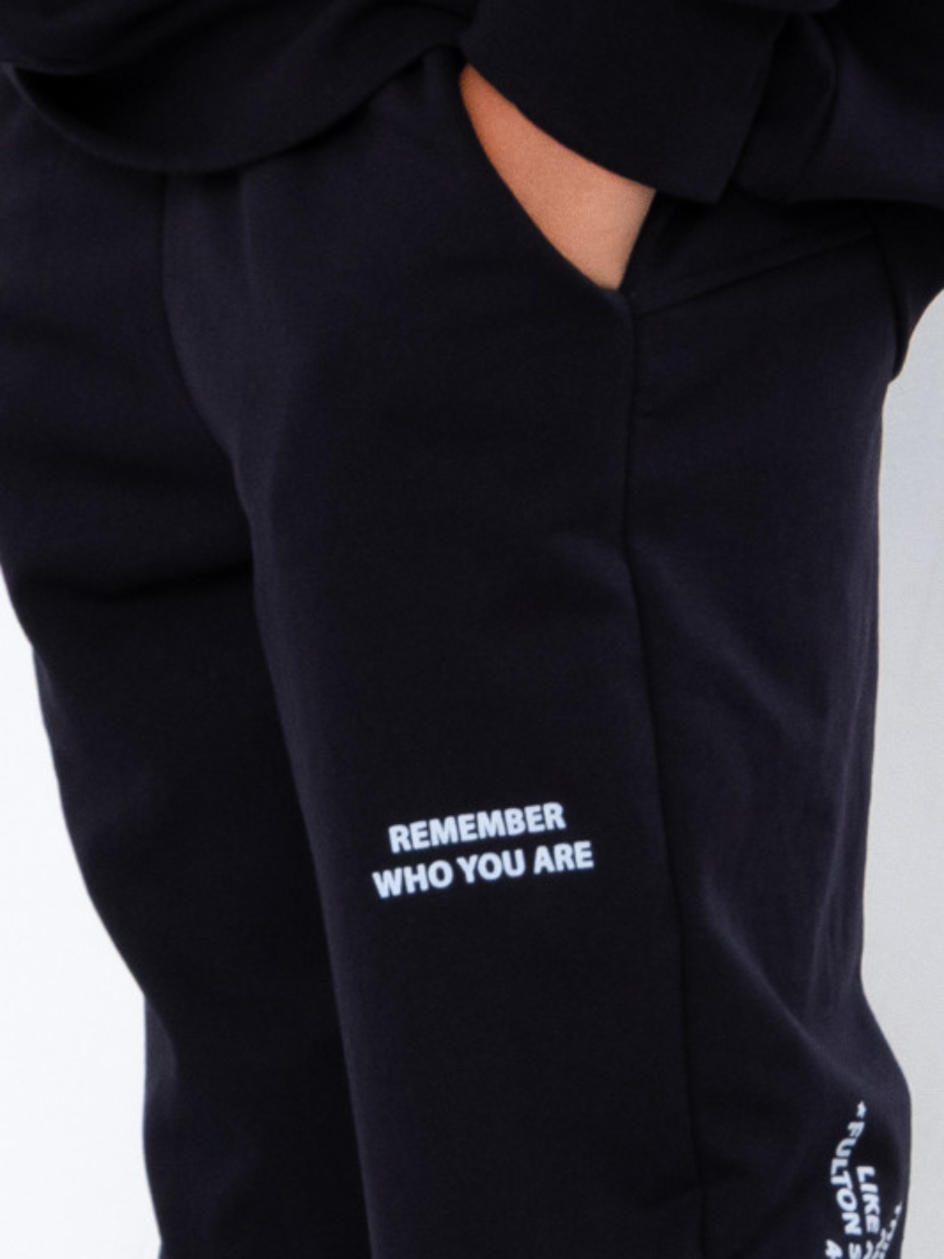 Спортивный костюм Носи своє модель 6425-057-33-chornilxno-sinj Спортивный костюм Носи своє модель 6425-057-33-chornilxno-sinj Фото