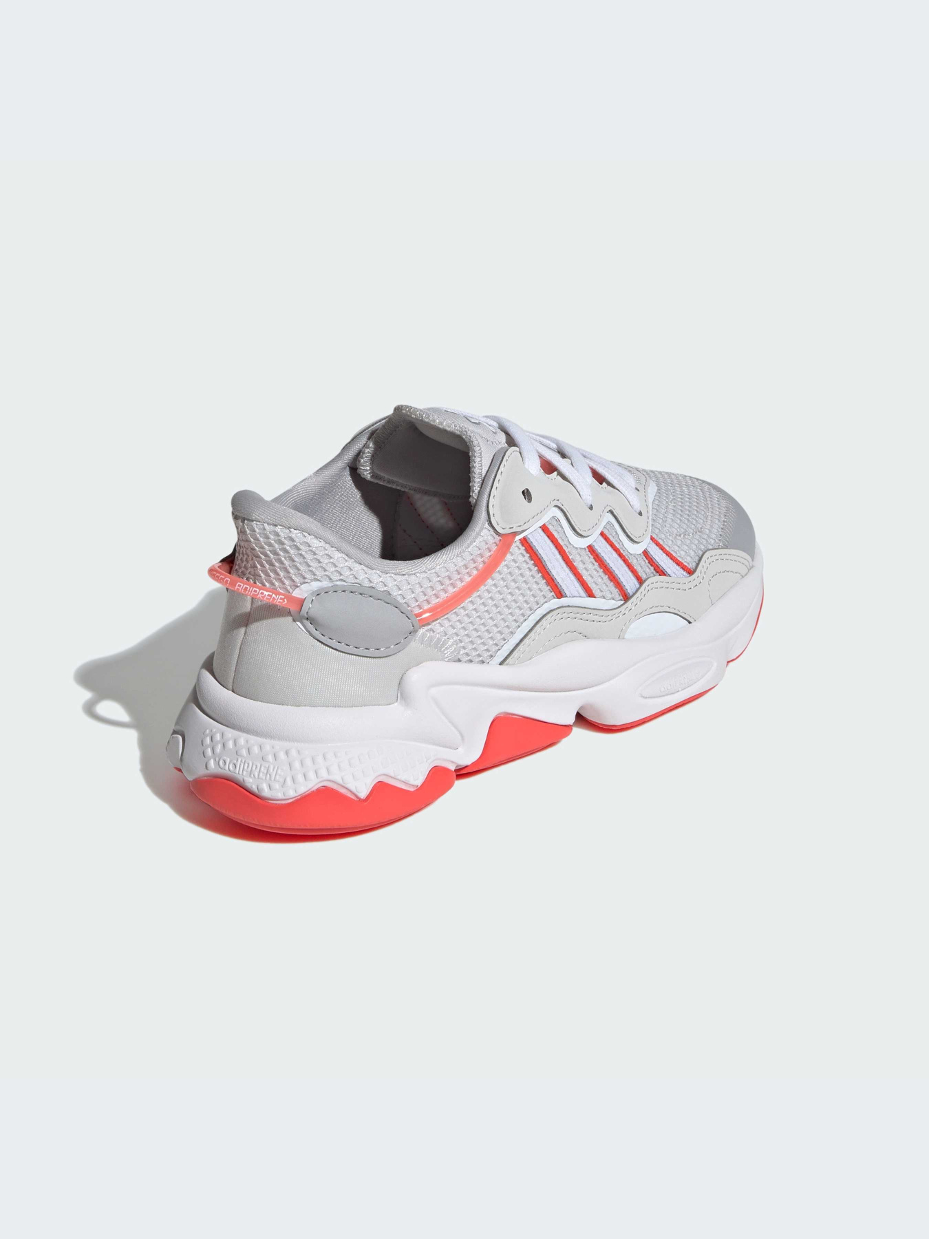 Кроссовки Adidas Ozweego модель IE5656 Фото