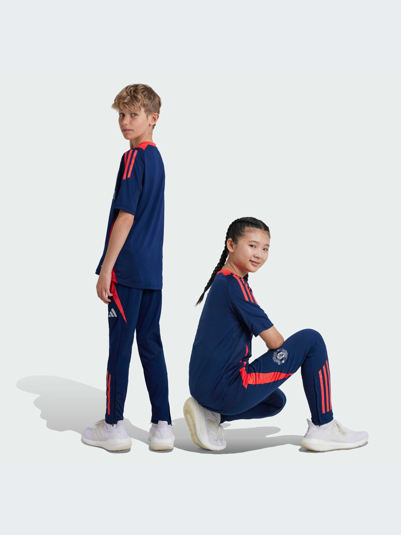 Штаны спортивные Adidas Tiro модель IT2025 Фото
