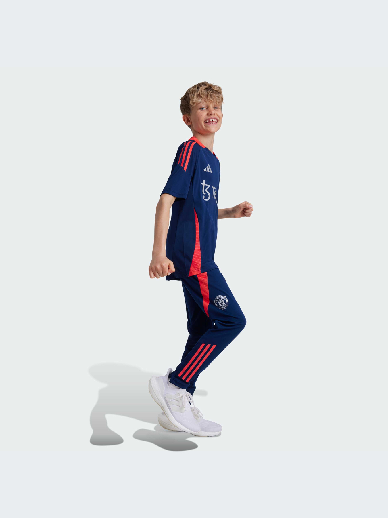 Штаны спортивные Adidas Tiro модель IT2025 Фото