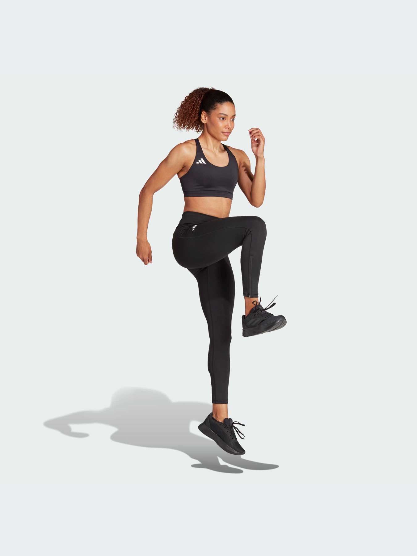 Спортивні леггінси Adidas модель IP3085 Фото