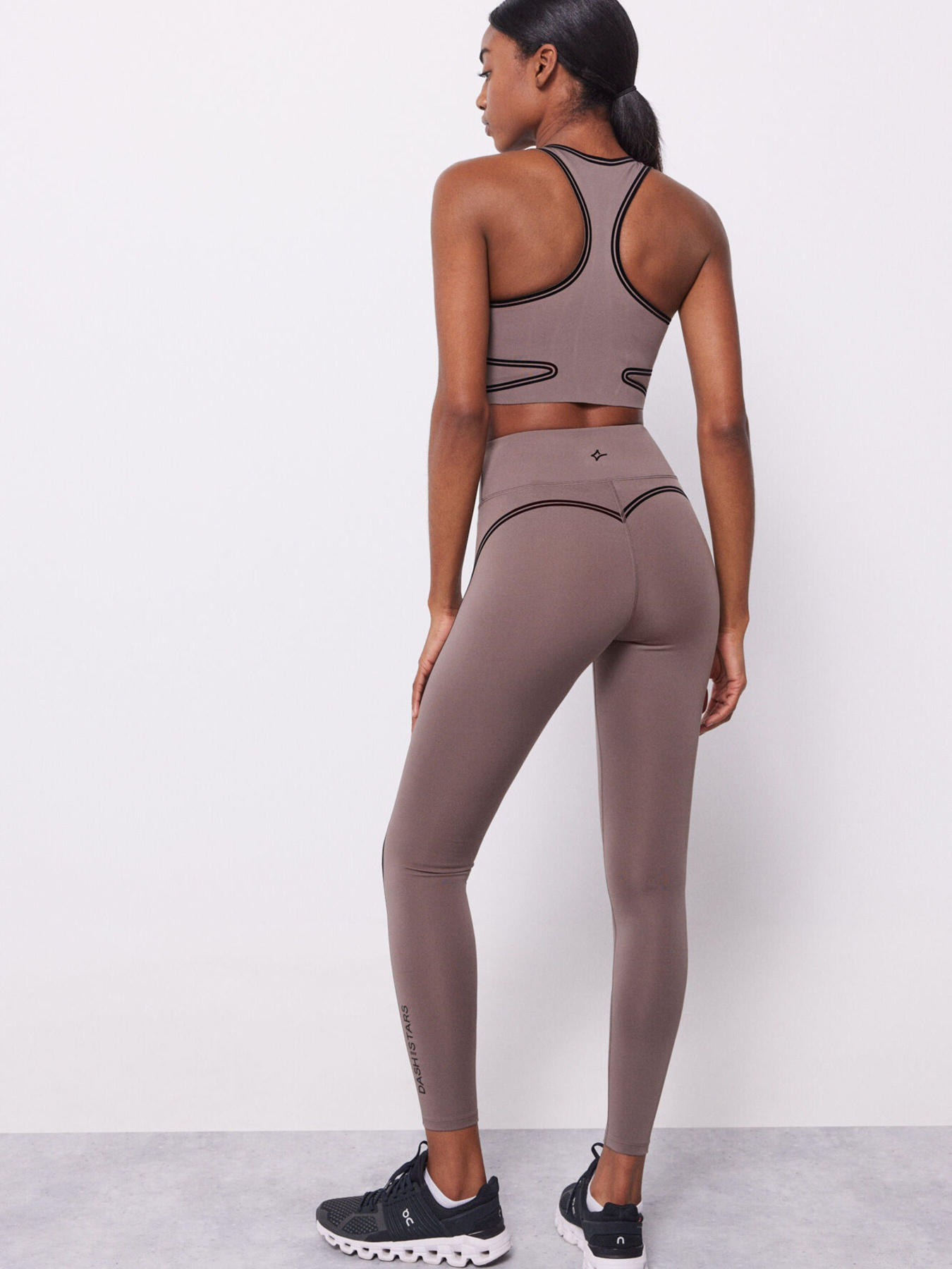 Спортивні леггінси Dash and Stars модель 5177012-31 Фото