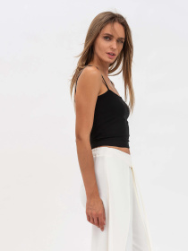 Топ Lesia модель DeziriBlackSHRTWLS Топ Lesia модель DeziriBlackSHRTWLS Фото