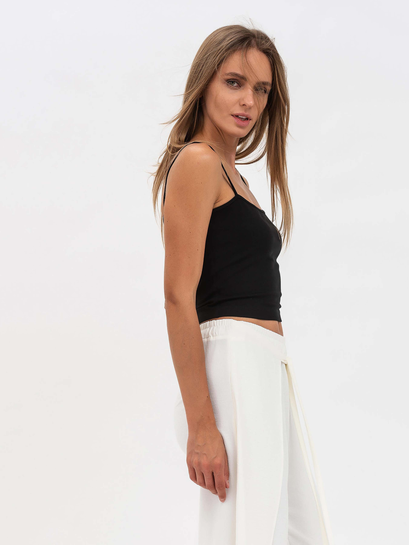 Топ Lesia модель DeziriBlackSHRTWLS Фото