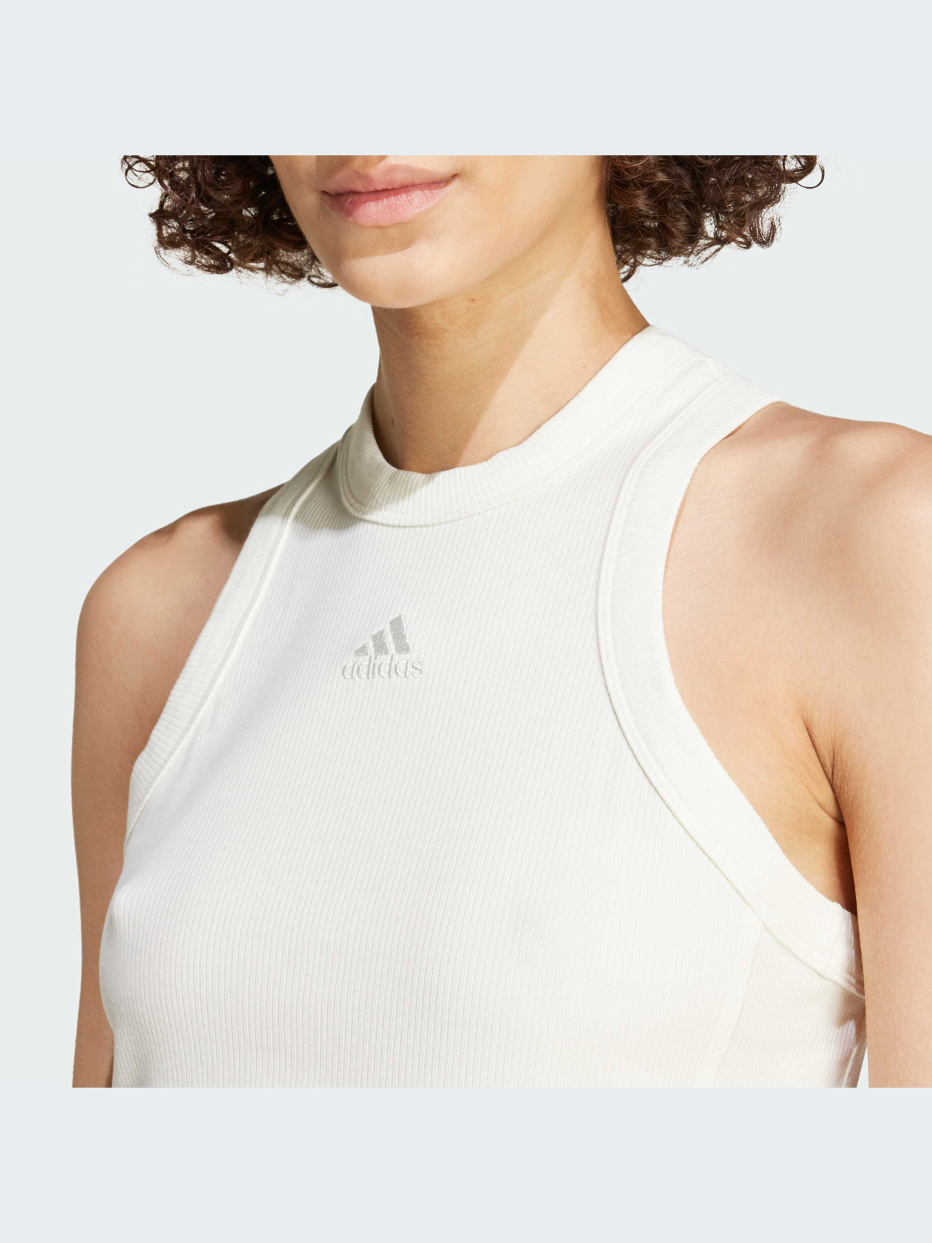 Топ Adidas модель IY6732 Фото