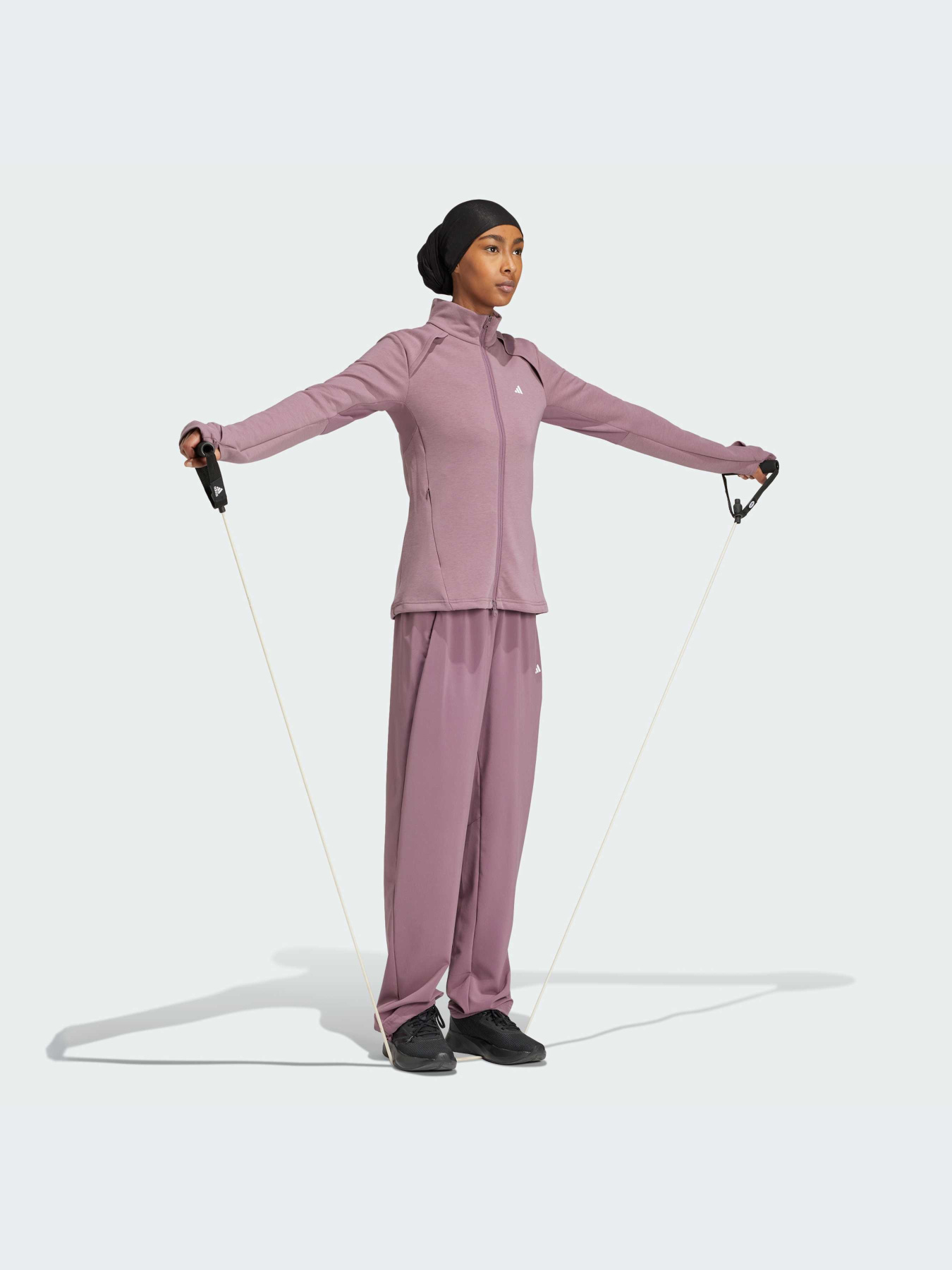 Спортивні штани Adidas модель IT0676 Фото