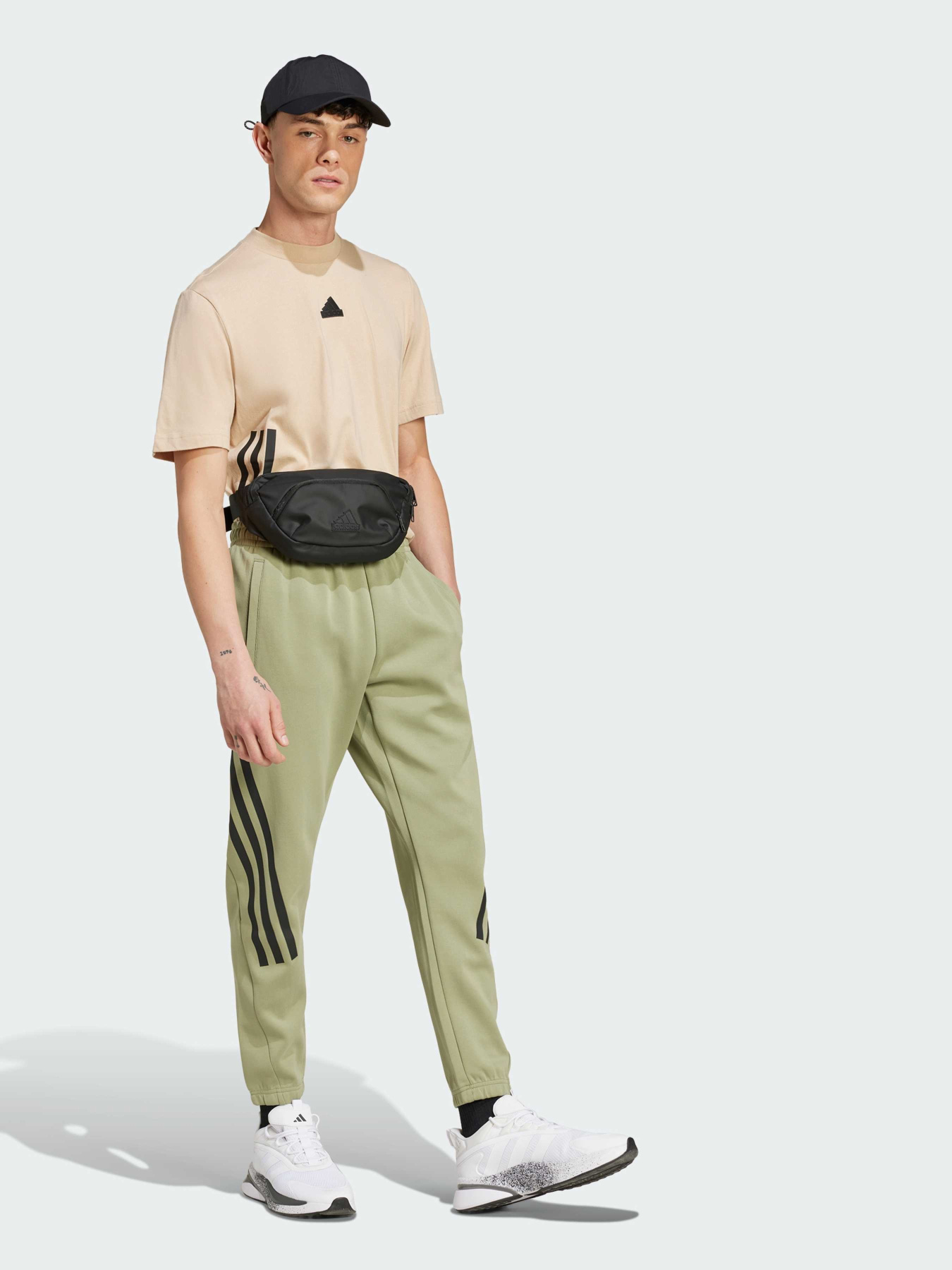 Джогери Adidas Культові силуети модель IW8534 Фото