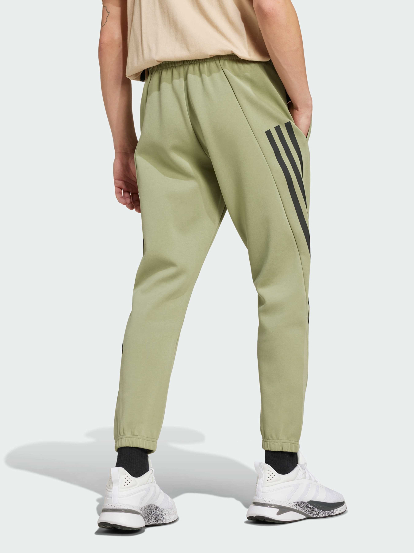 Джоггеры Adidas Культовые силуэты модель IW8534 Фото