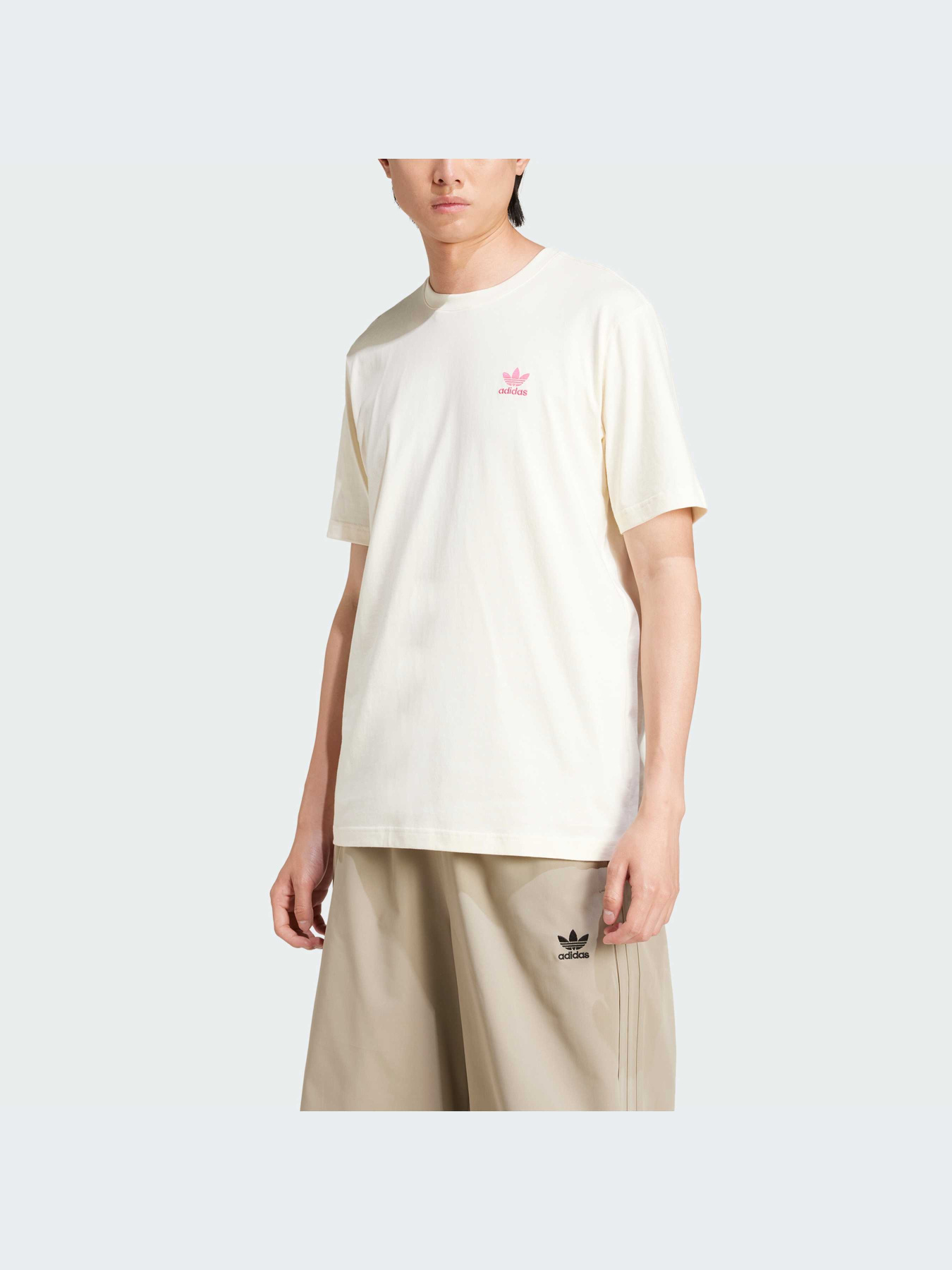 Футболка Adidas Graphics модель IX7821 Фото