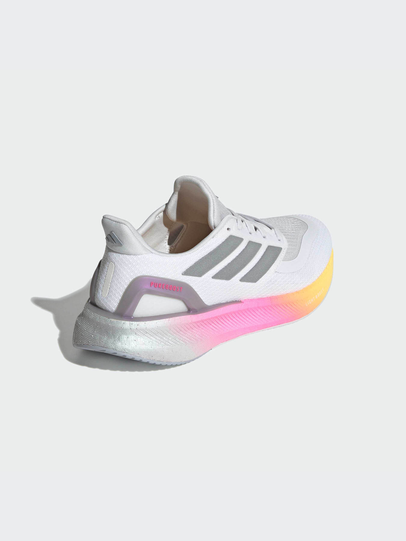 Кроссовки для бега Adidas PureBoost модель IE0524 Кроссовки для бега Adidas PureBoost модель IE0524 Фото