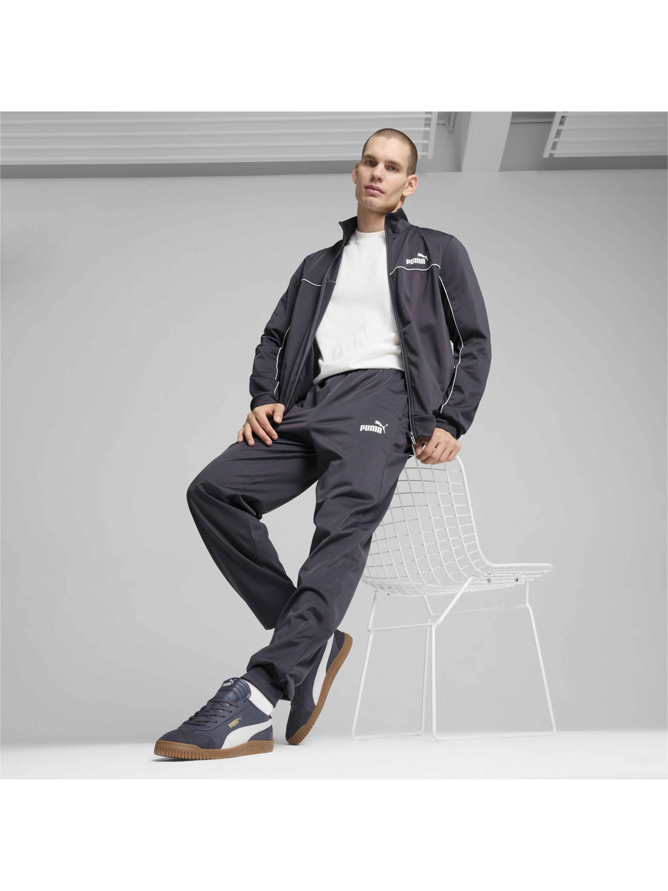 Спортивний костюм PUMA Poly Piping Suit модель 681896 Фото